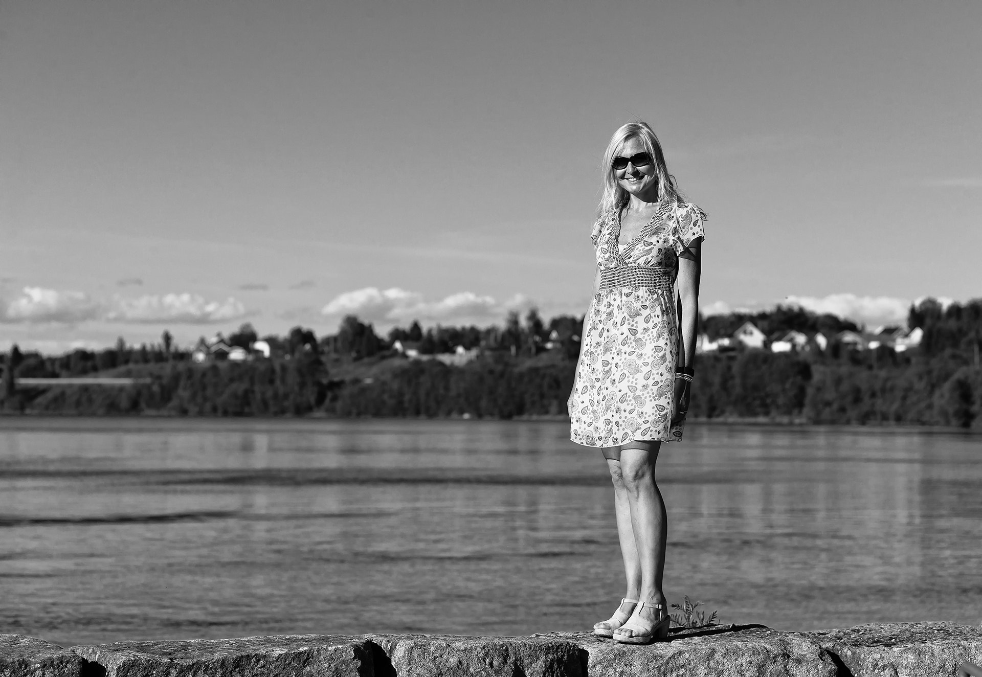 Leica Summicron-M 90mm f/2 (II) sample photo. By the river photography