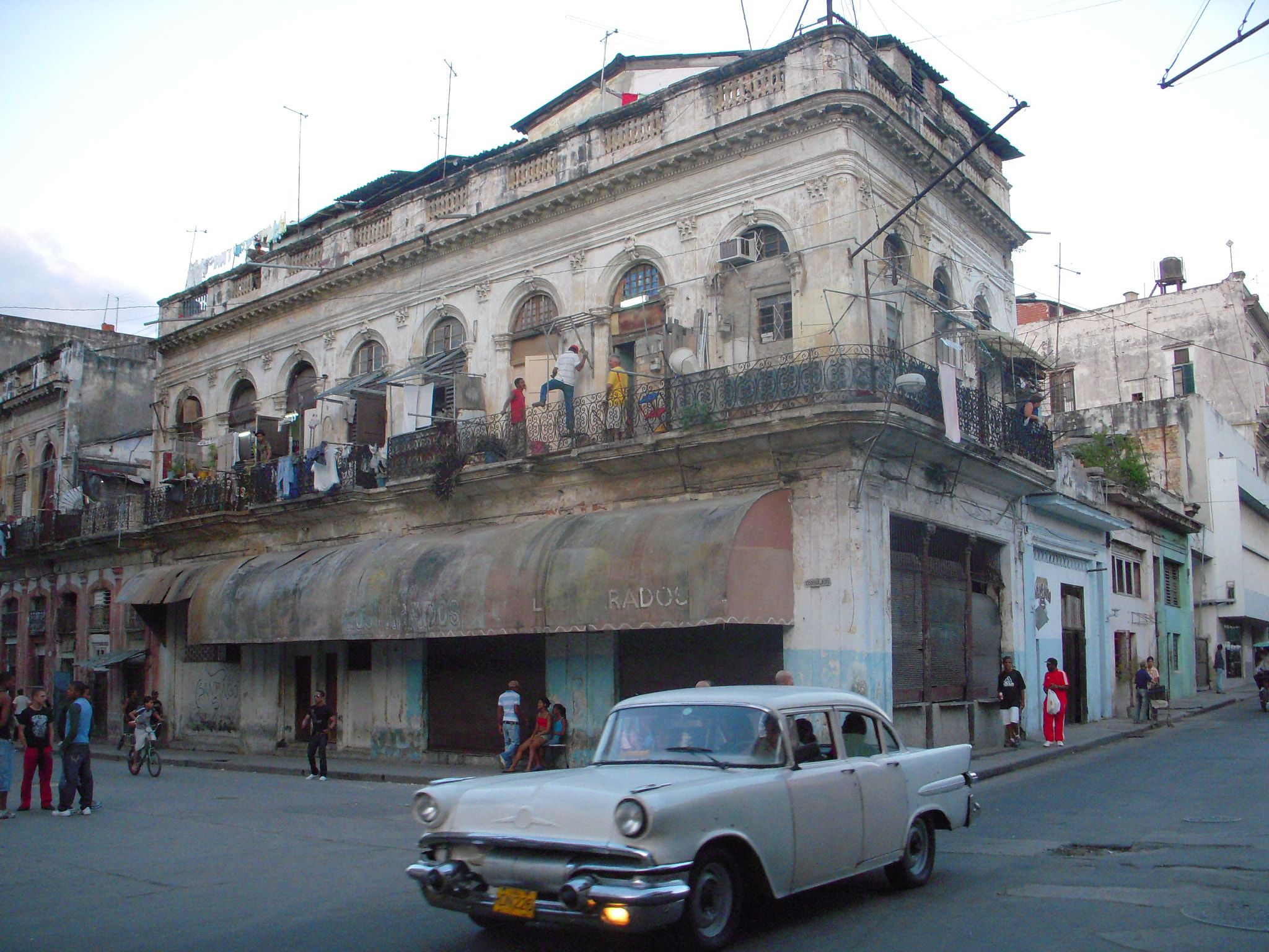 Nikon Coolpix S52 sample photo. Havana photography