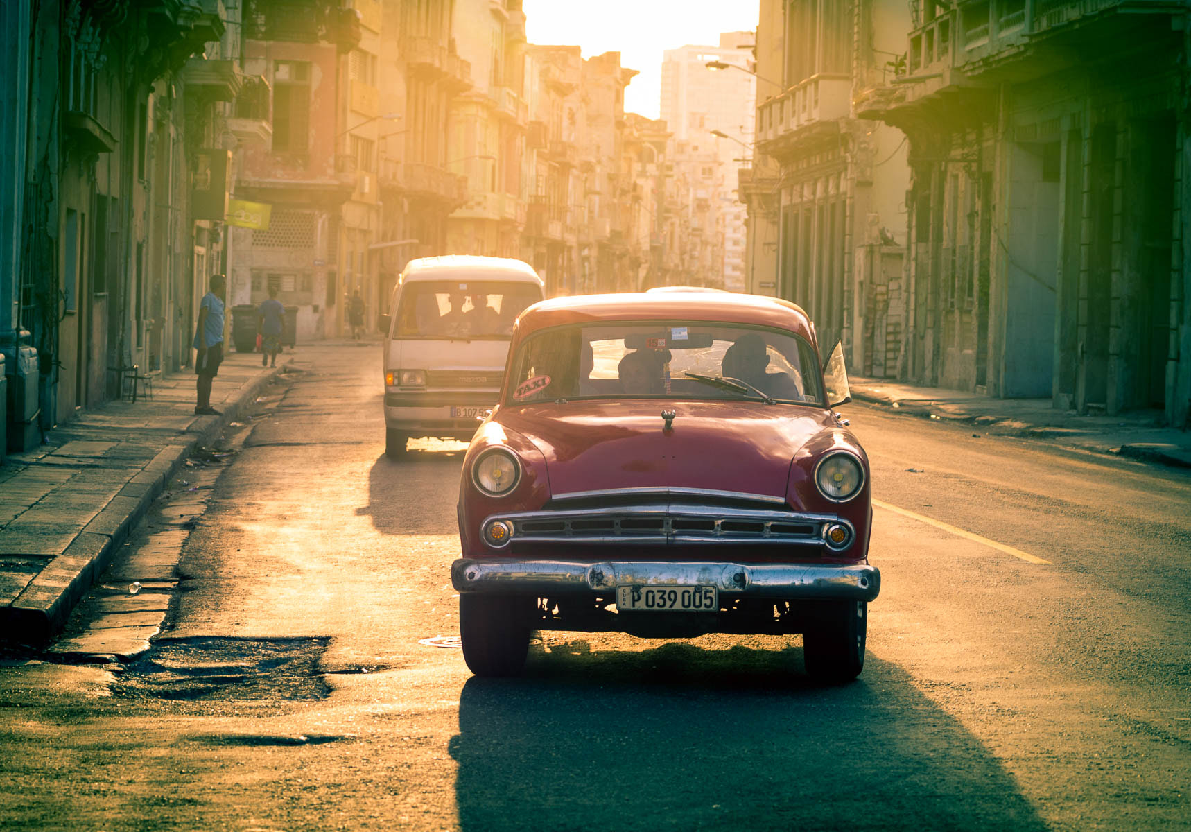 smc PENTAX-FA 645 80-160mm F4.5 sample photo. In the streets of havana photography