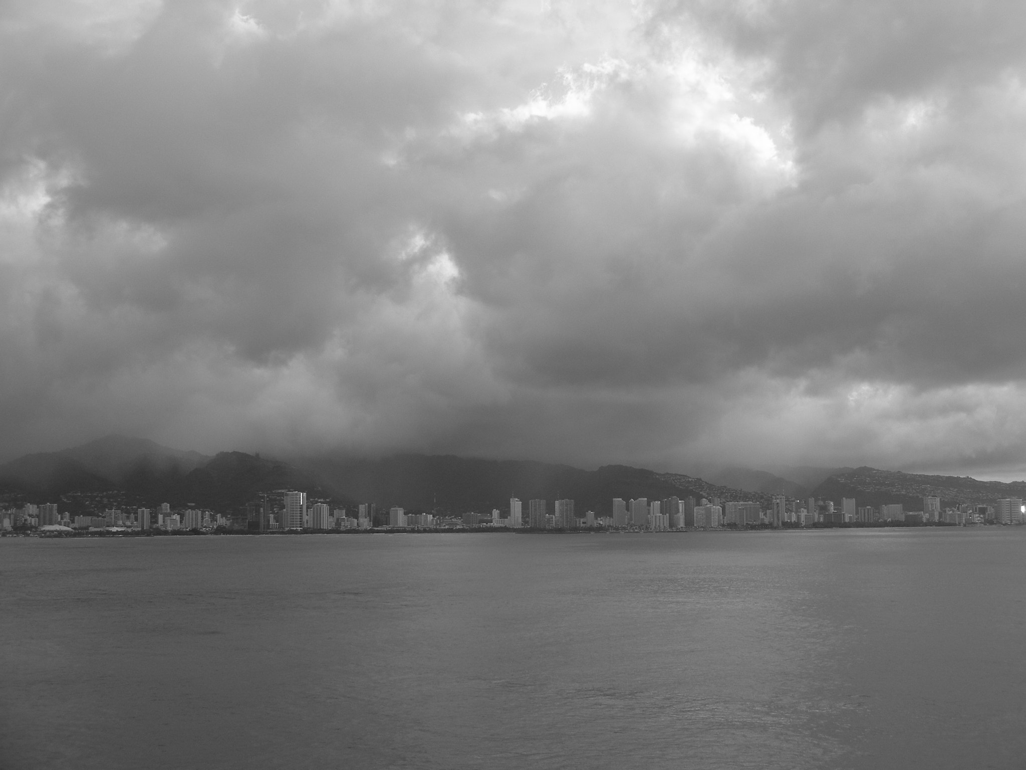 Olympus C70Z,C7000Z sample photo. Rain is coming... photography