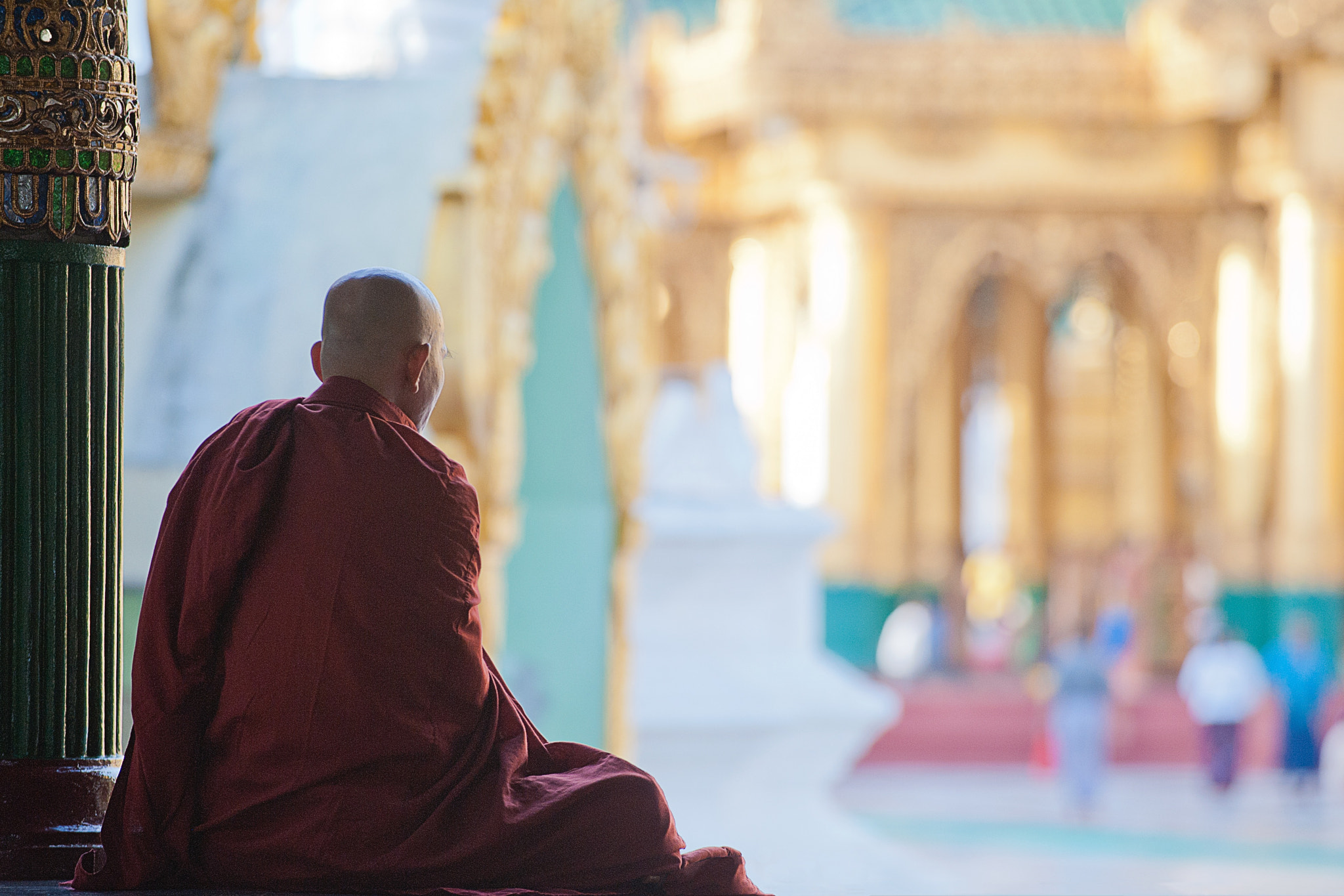 AF-S Zoom-Nikkor 80-200mm f/2.8D IF-ED sample photo. Shwedagon photography