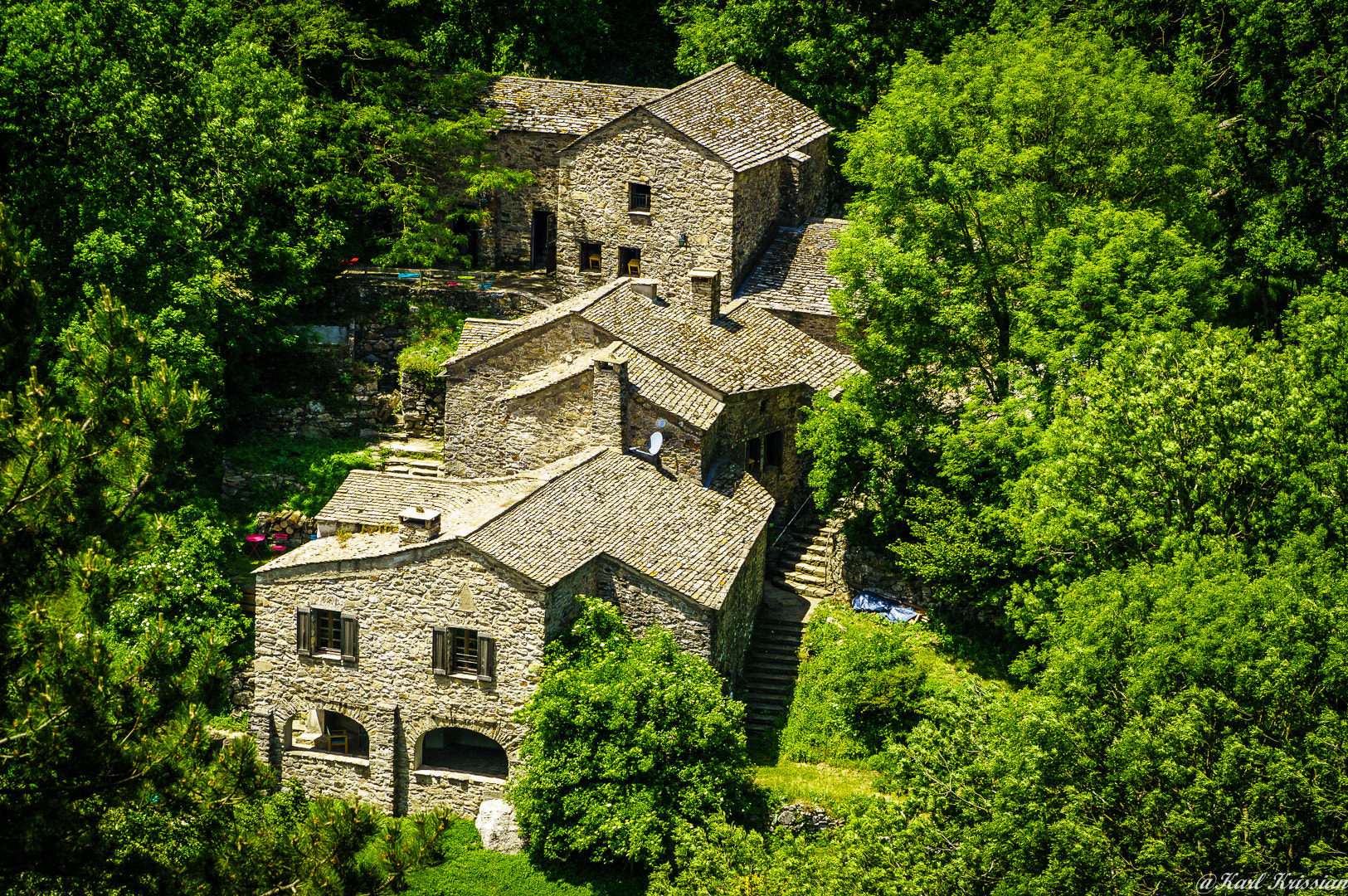 Sony Alpha NEX-6 + Sony E PZ 18-105mm F4 G OSS sample photo. Refuge de la fage photography