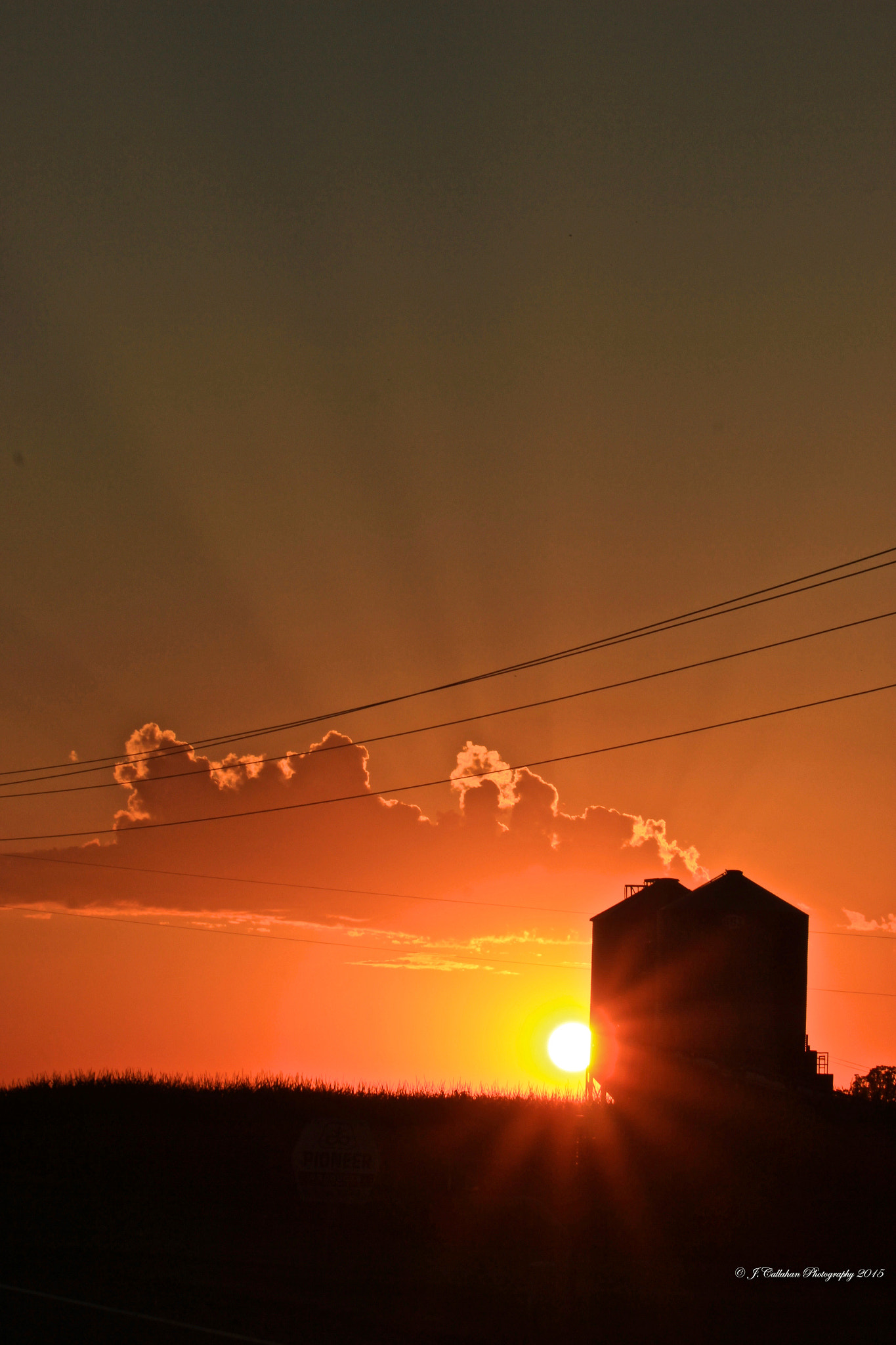 Tamron AF 28-200mm F3.8-5.6 XR Di Aspherical (IF) Macro sample photo. Sunset in the midwest photography