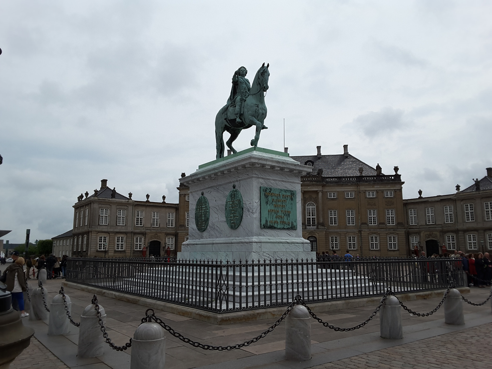 Samsung Galaxy Tab S2 8.0 sample photo. Amalienborg photography