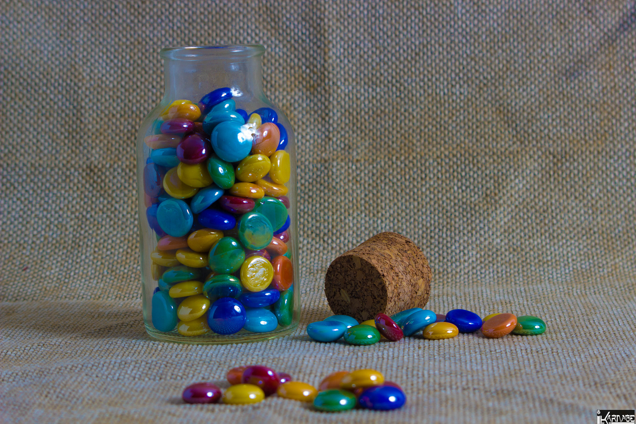 Canon EF 70-210mm f/3.5-4.5 USM sample photo. Color jar photography