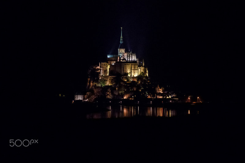 Pentax smc DA 17-70mm F4.0 AL (IF) SDM sample photo. Mont saint michel by  night photography