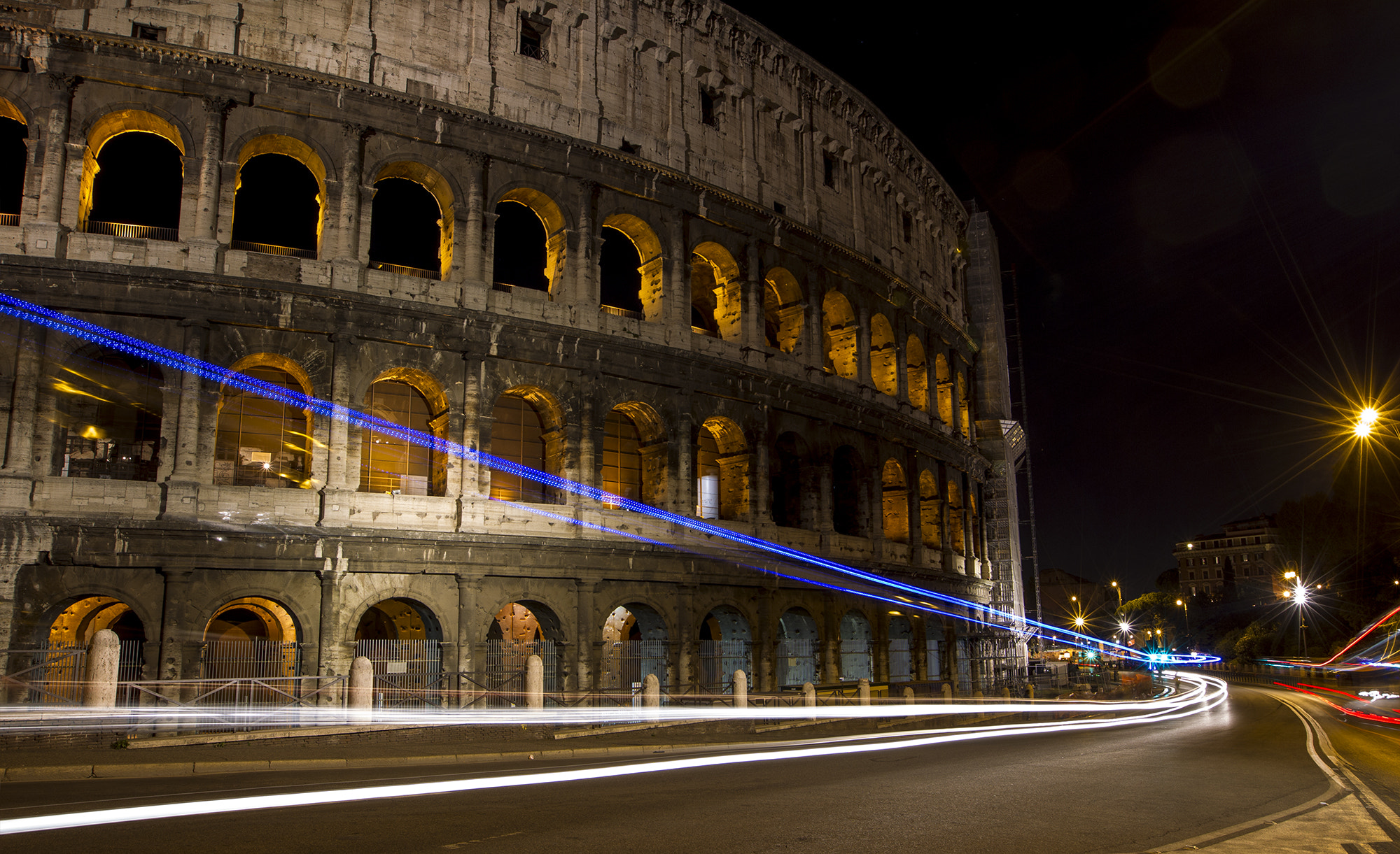 Canon EOS-1D Mark IV sample photo. Colosseum photography