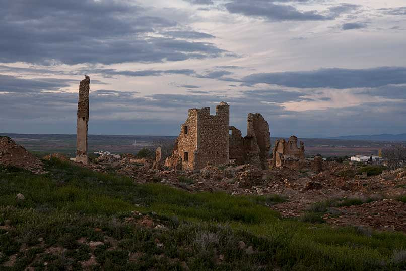 Canon 24.0-70.0 mm sample photo. Belchite photography