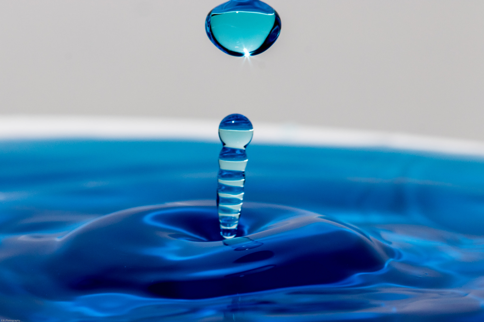 Canon EF 180mm F3.5L Macro USM sample photo. Waterdrop mania photography