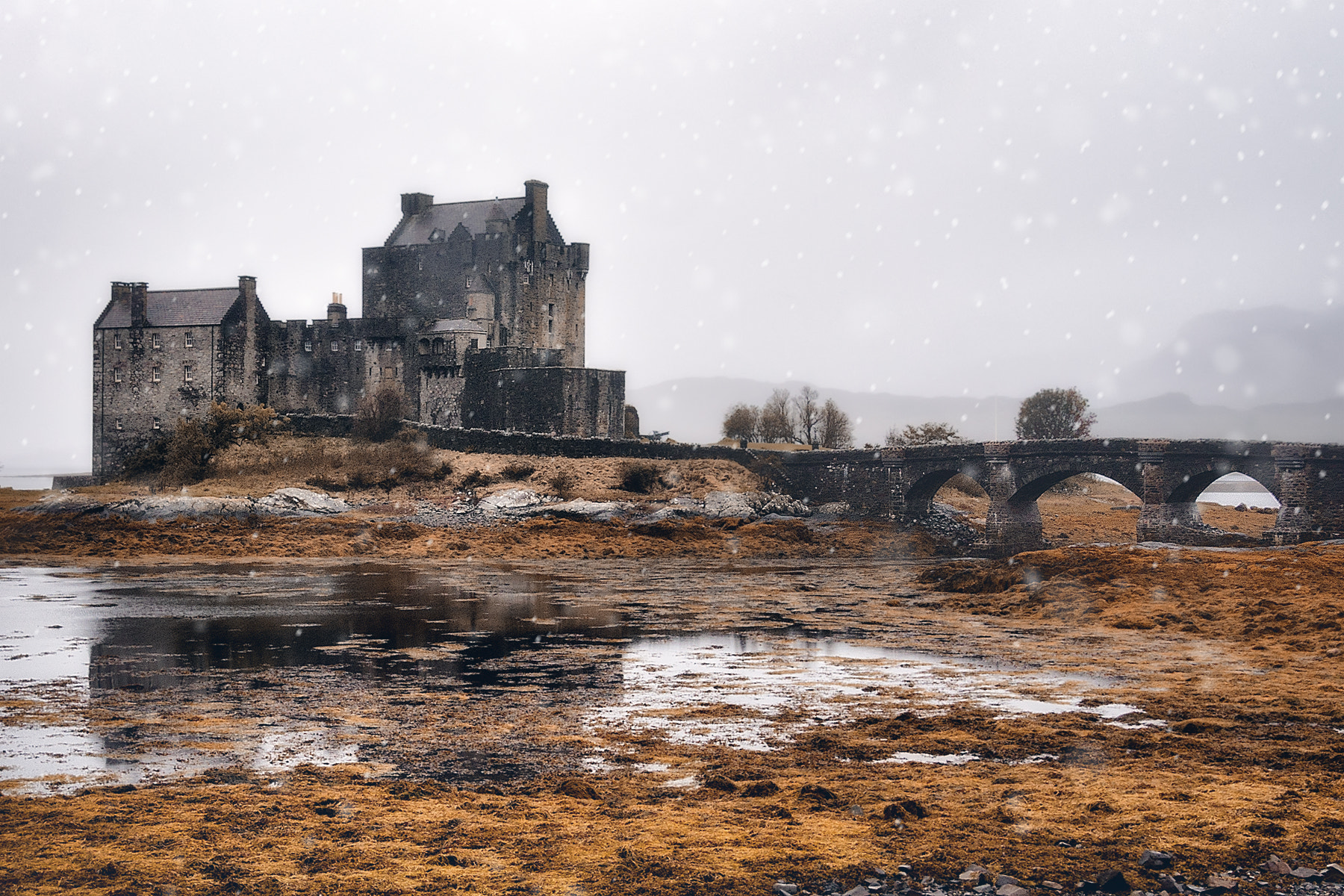 Sony Alpha DSLR-A700 sample photo. Eilean donan castle photography