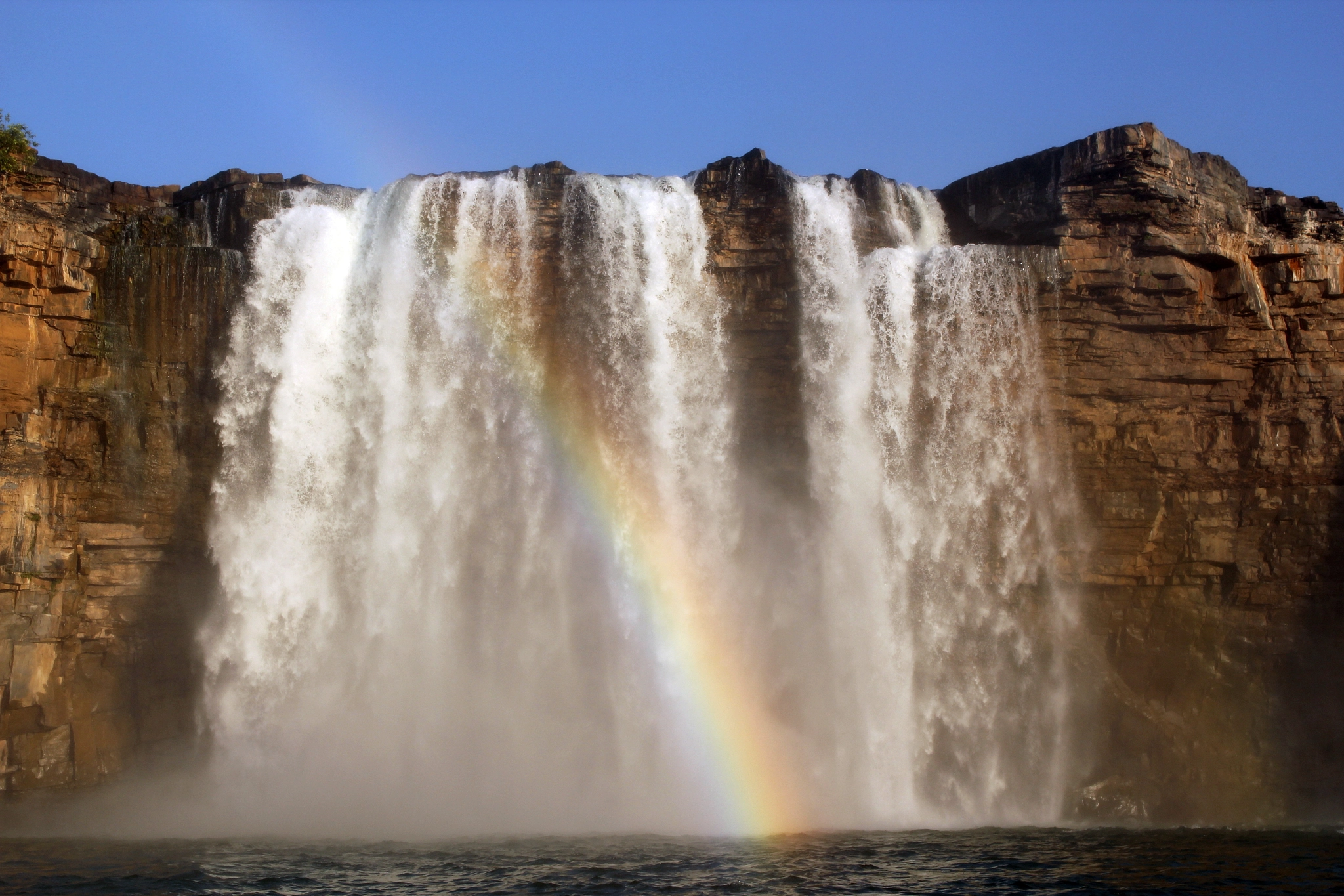 Canon EF-S 18-55mm F3.5-5.6 IS sample photo. Rainbow photography