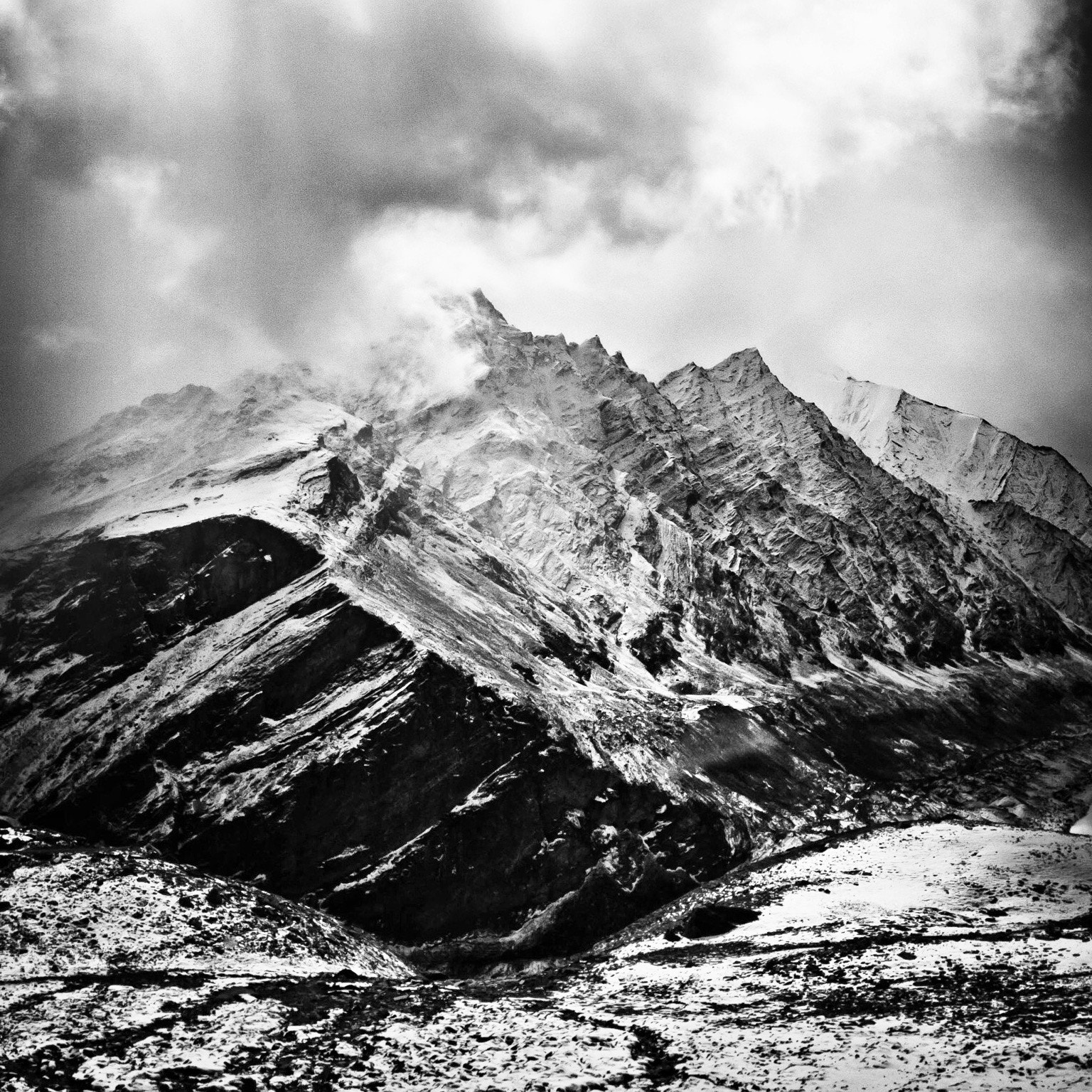 Leica M8 sample photo. Himalayan peaks photography