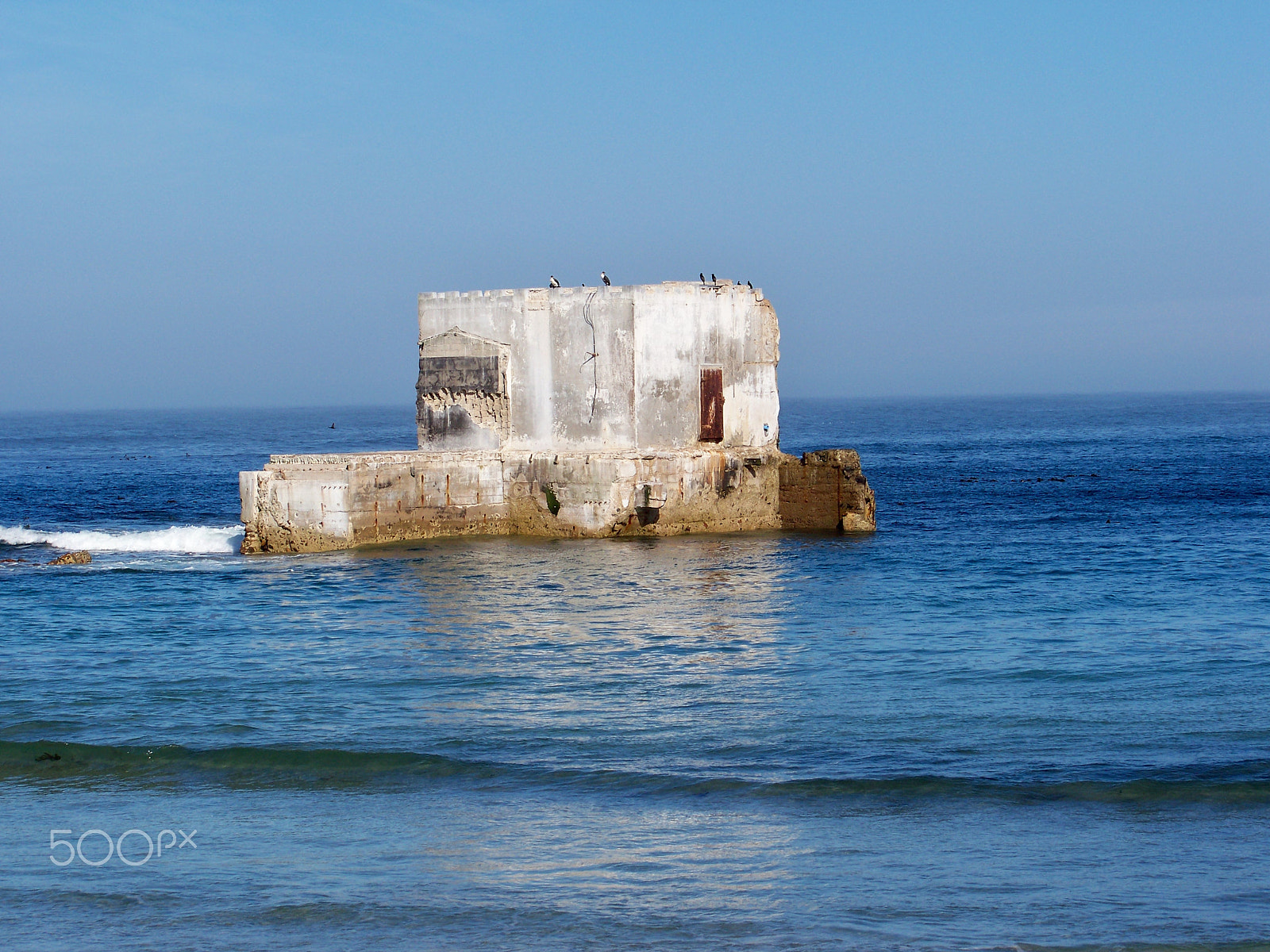 Kodak EASYSHARE Z1012 IS DIGITAL CAMERA sample photo. What's left of the harbour wall photography