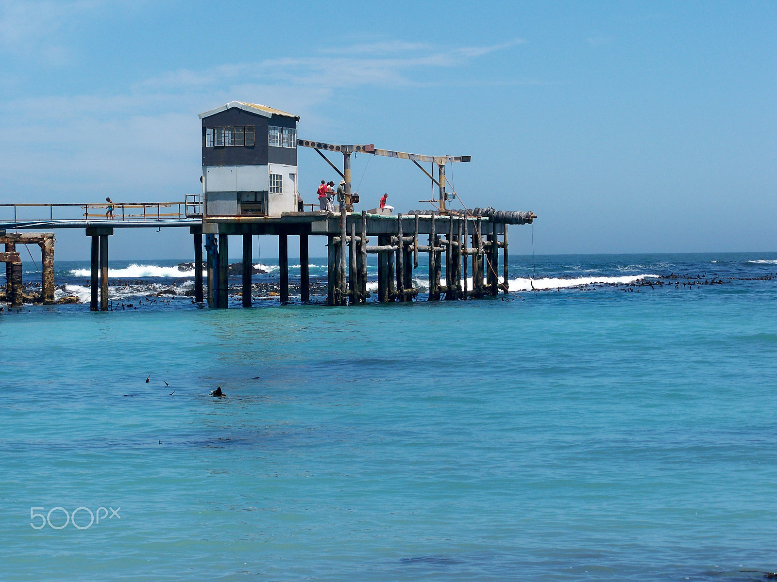 Kodak EASYSHARE Z1012 IS DIGITAL CAMERA sample photo. A west coast fishing pier photography