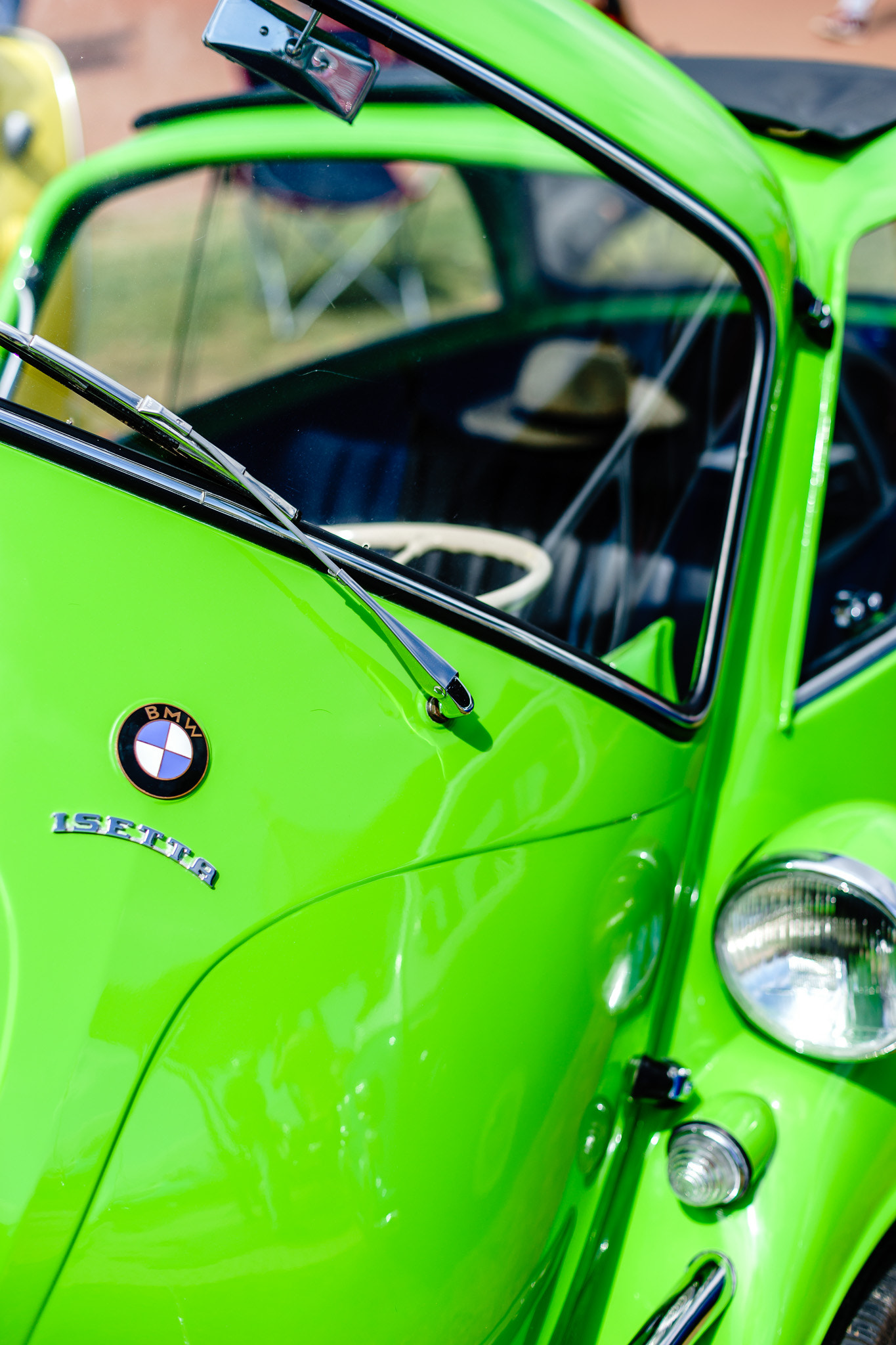 Sony a7 + Minolta AF 50mm F1.4 [New] sample photo. Bmw isetta photography