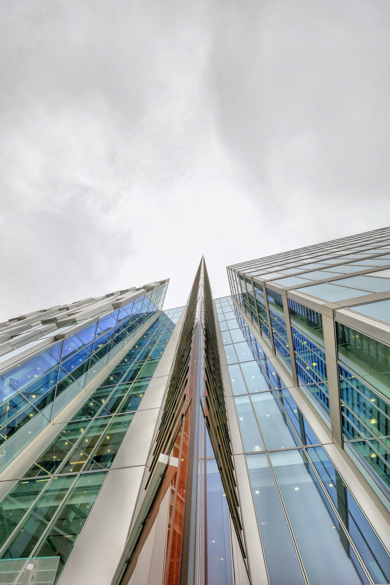 Canon EOS 5DS R + Canon EF 11-24mm F4L USM sample photo. U.k. london photography