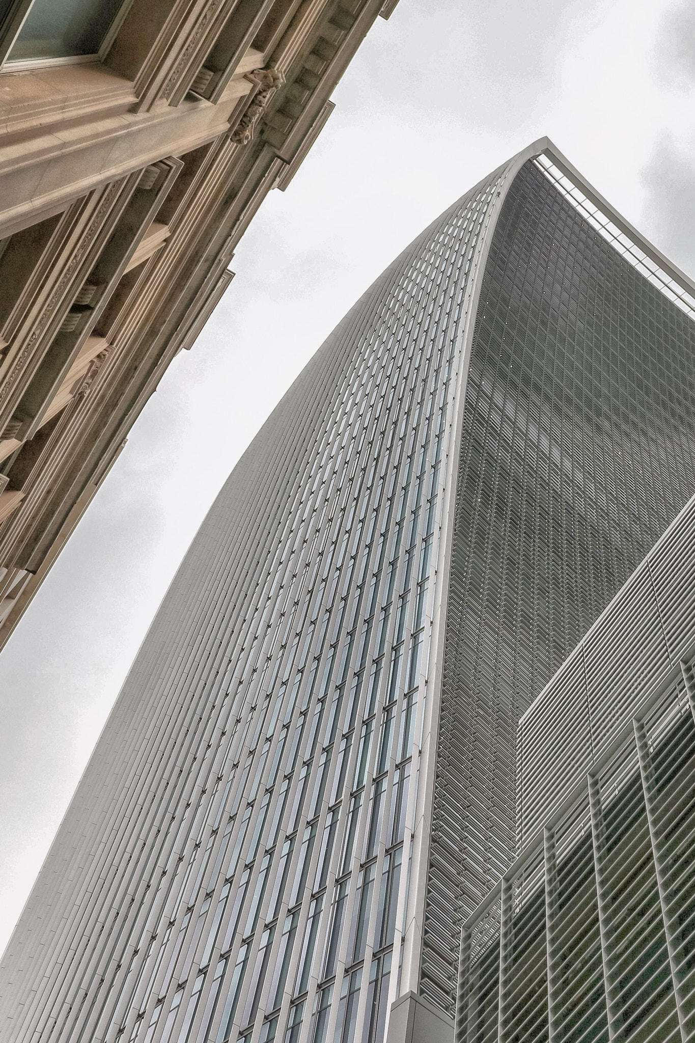 Canon EOS 5DS R + Canon EF 11-24mm F4L USM sample photo. U.k. london photography