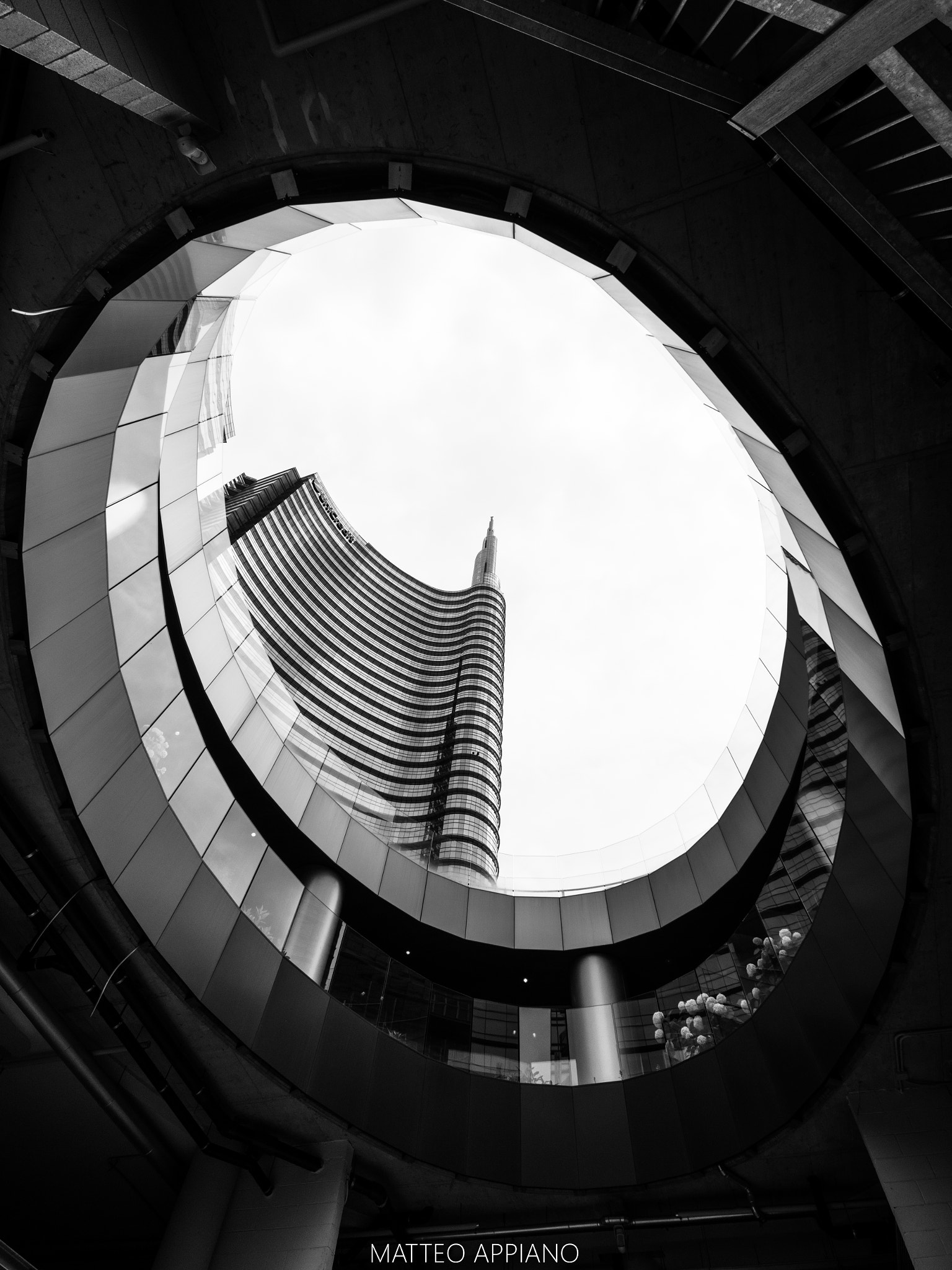 Sigma AF 10-20mm F4-5.6 EX DC sample photo. Unicredit tower from the hole photography