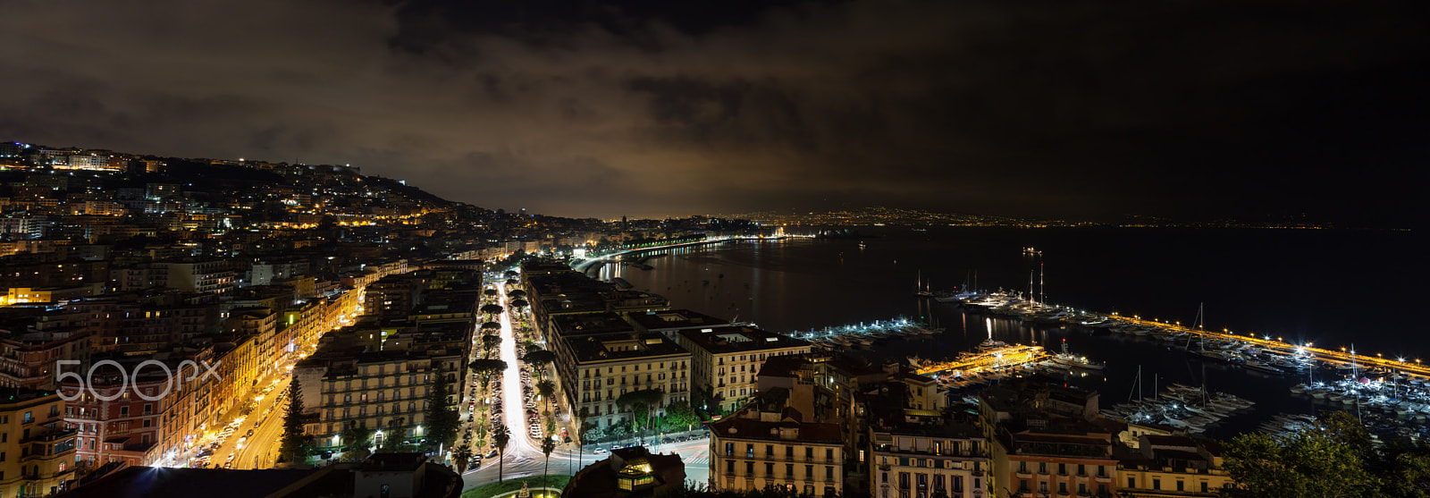 Canon EOS 1100D (EOS Rebel T3 / EOS Kiss X50) + Canon EF 24-105mm F4L IS USM sample photo. Napoli by night panoramica photography