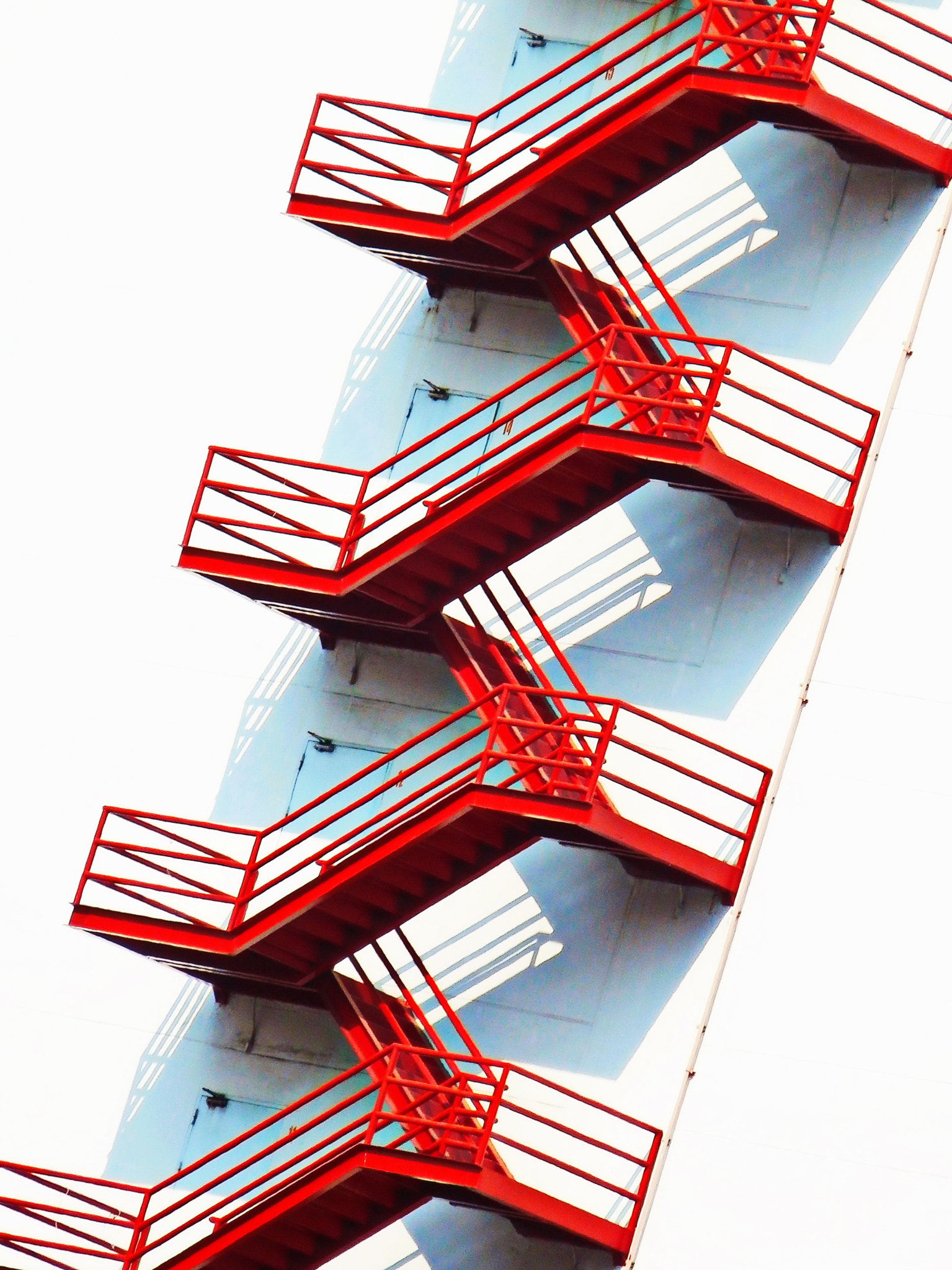 Olympus SZ-15,DZ-100 sample photo. Infinity staircase photography