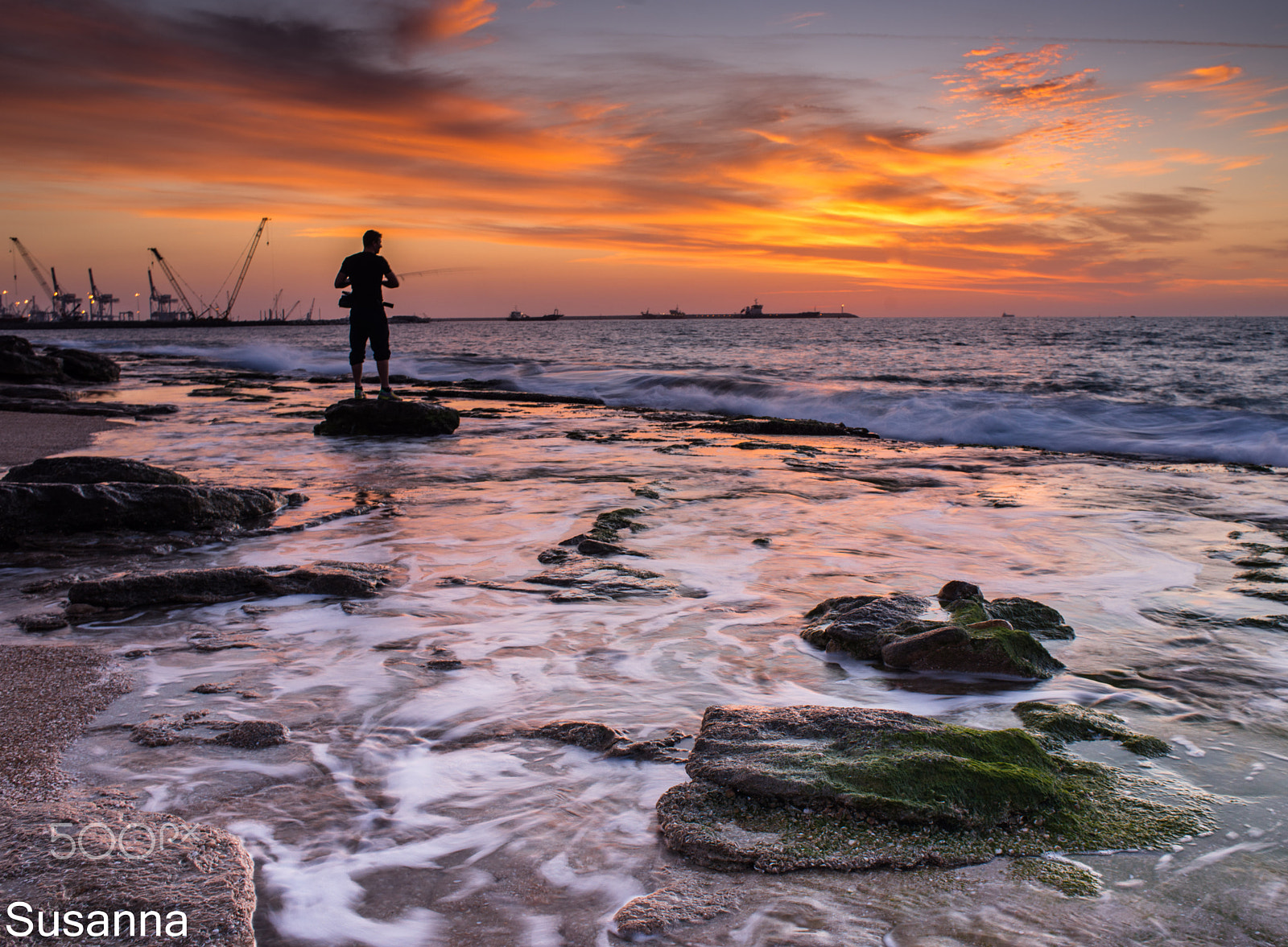 Nikon D800 + Nikon AF Nikkor 28mm F2.8D sample photo. Fishing in sunset photography