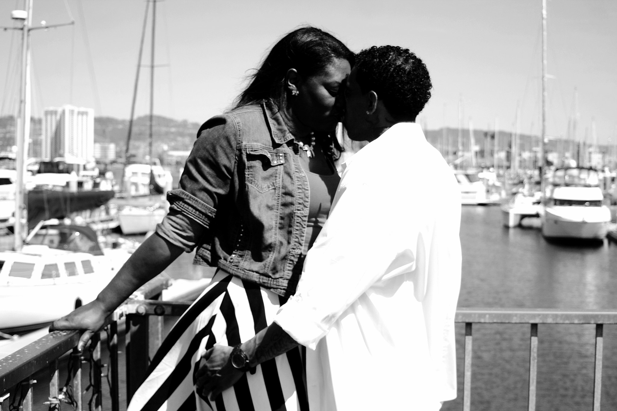 Canon EF 35-80mm f/4-5.6 sample photo. In love: in black & white photography