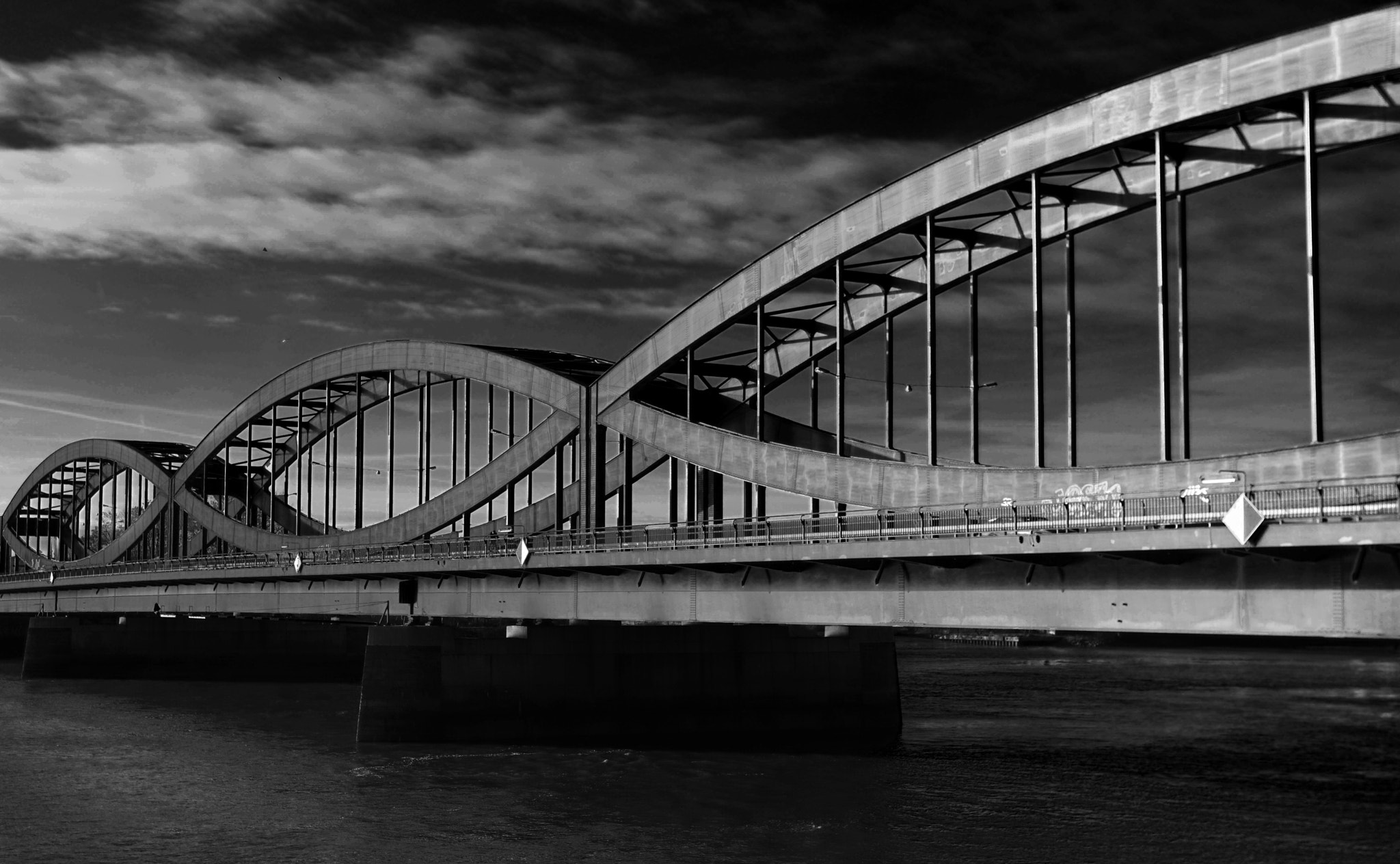 Sony a7R + 17-40mm F4 sample photo. Elbbruecken photography