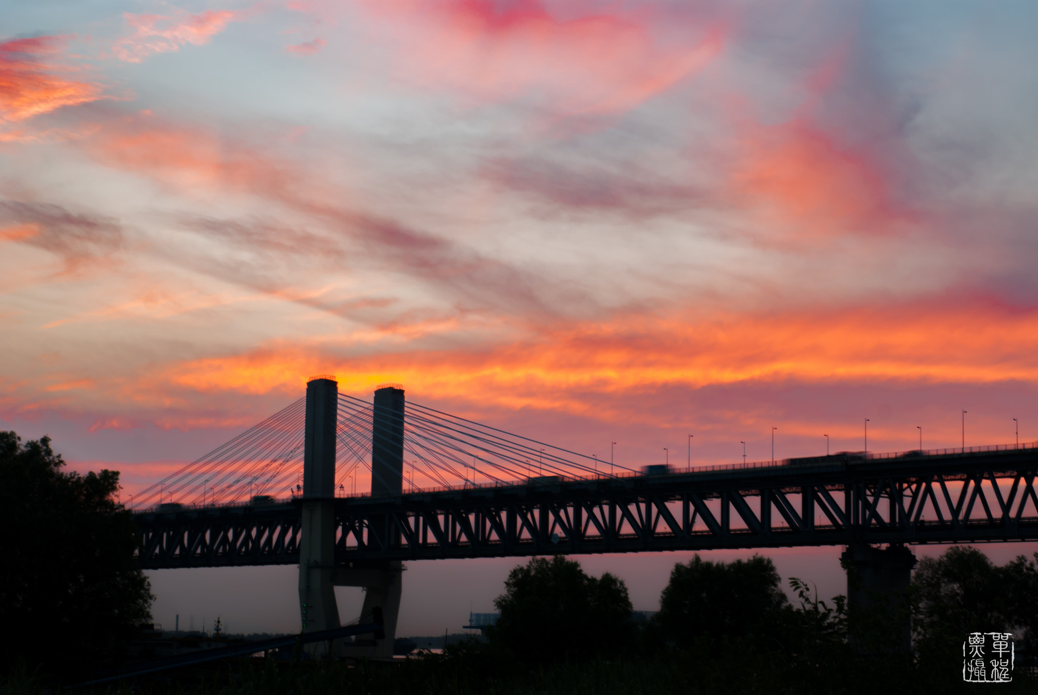Nikon D80 sample photo. Sunset on bridge photography