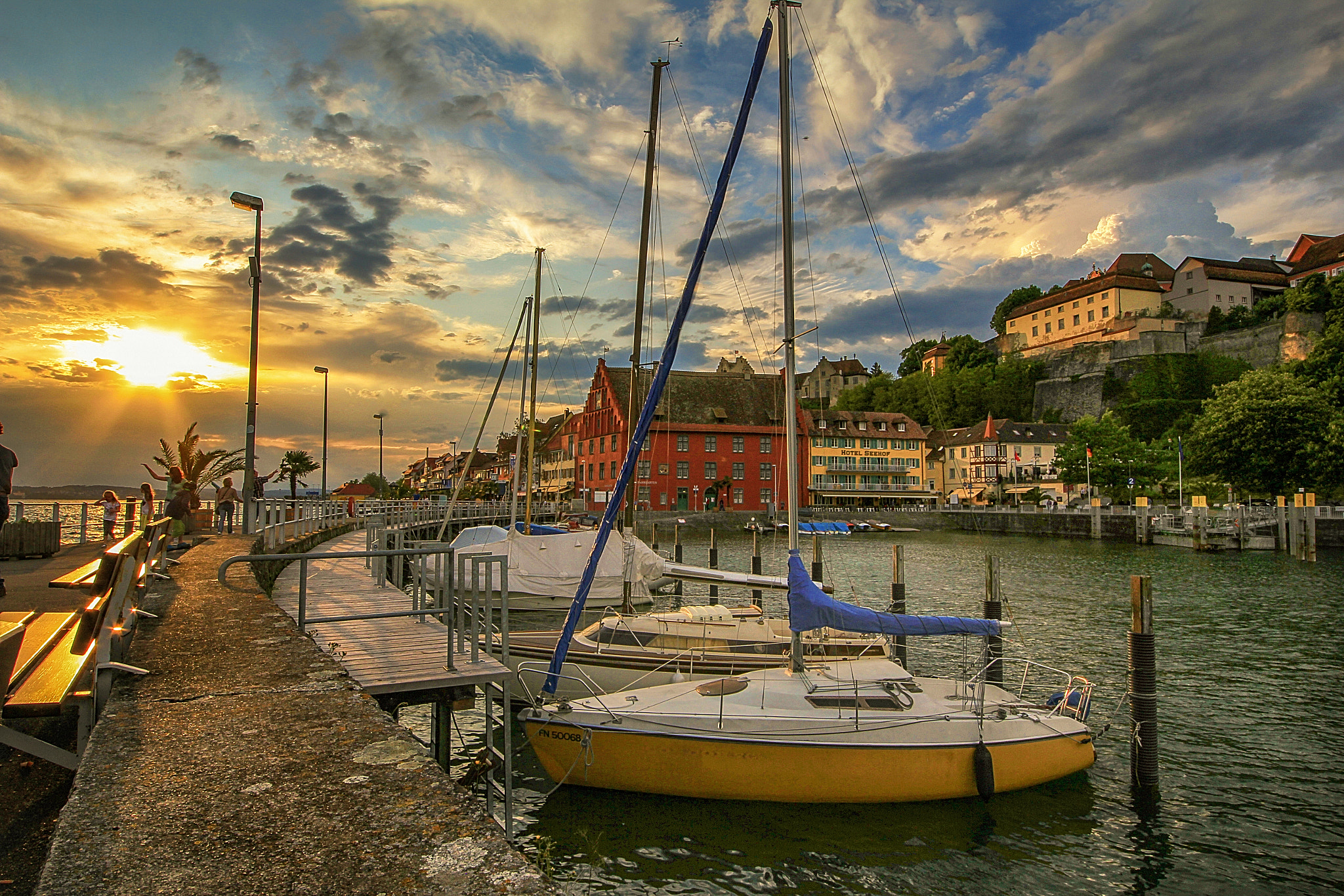Sigma 12-24mm F4.5-5.6 II DG HSM sample photo. Meersburg evening photography