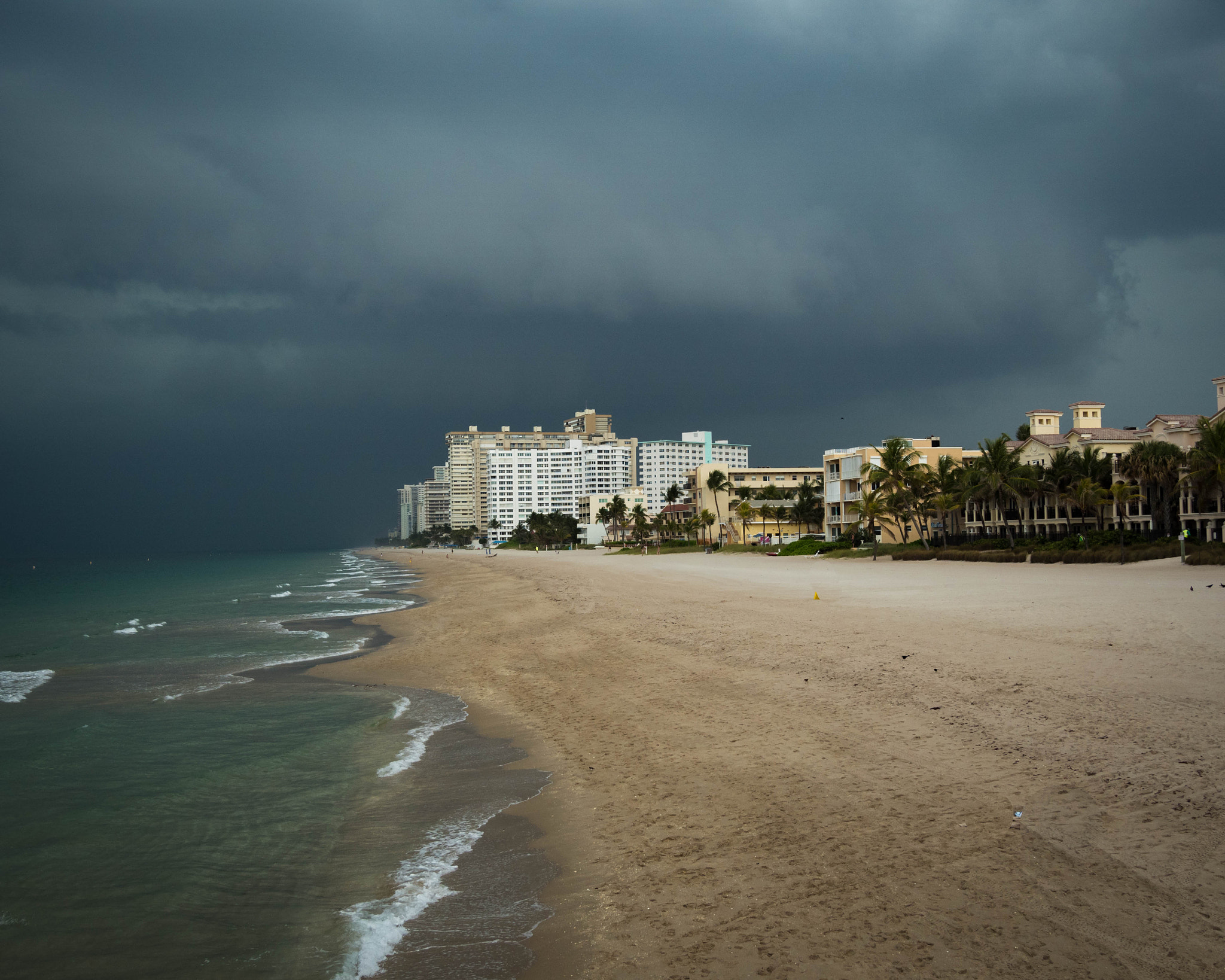 Olympus OM-D E-M5 II + LUMIX G 20/F1.7 II sample photo. Storm coming n photography