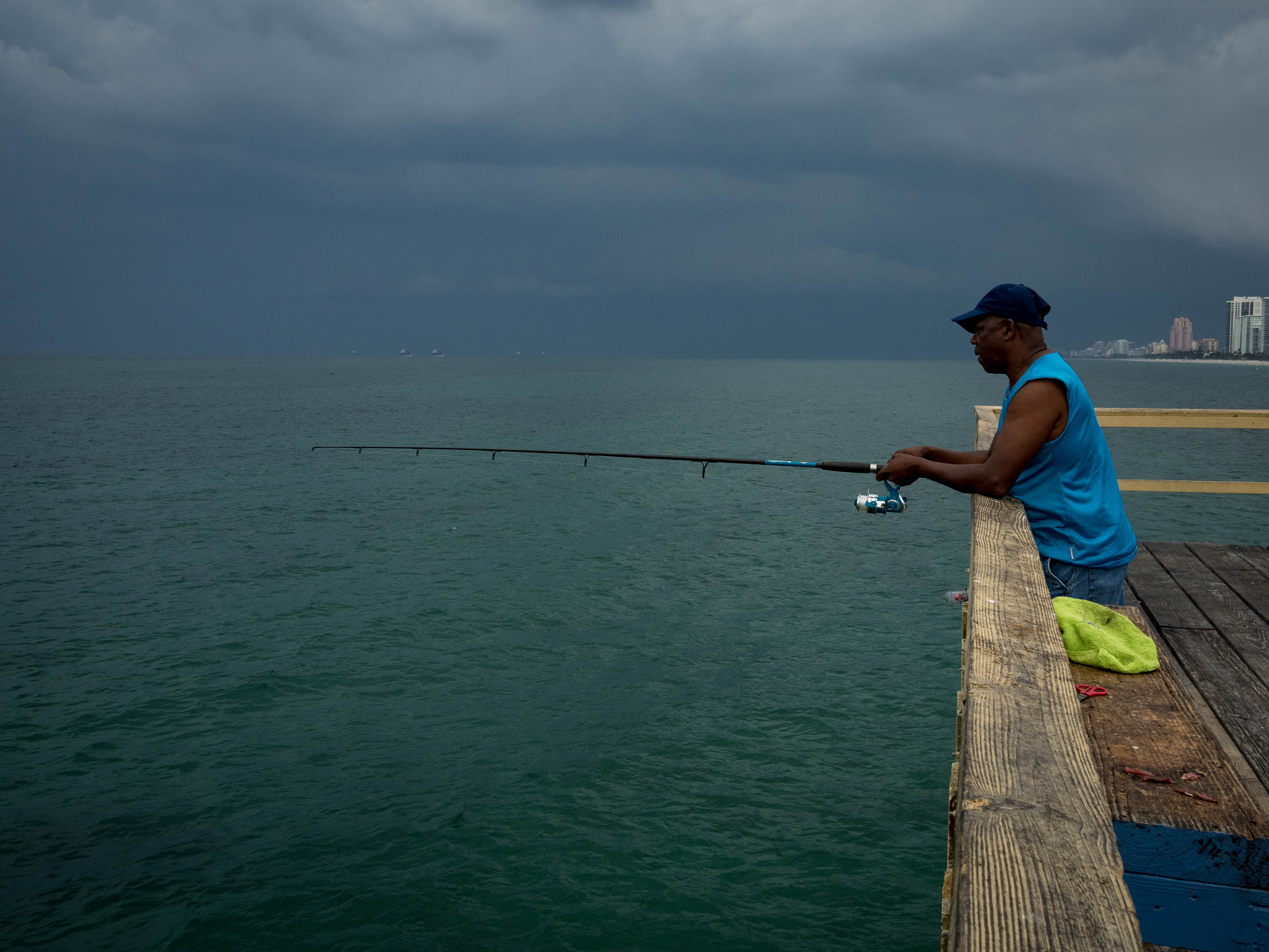 Olympus OM-D E-M5 II + LUMIX G 20/F1.7 II sample photo. The calm before the storm photography