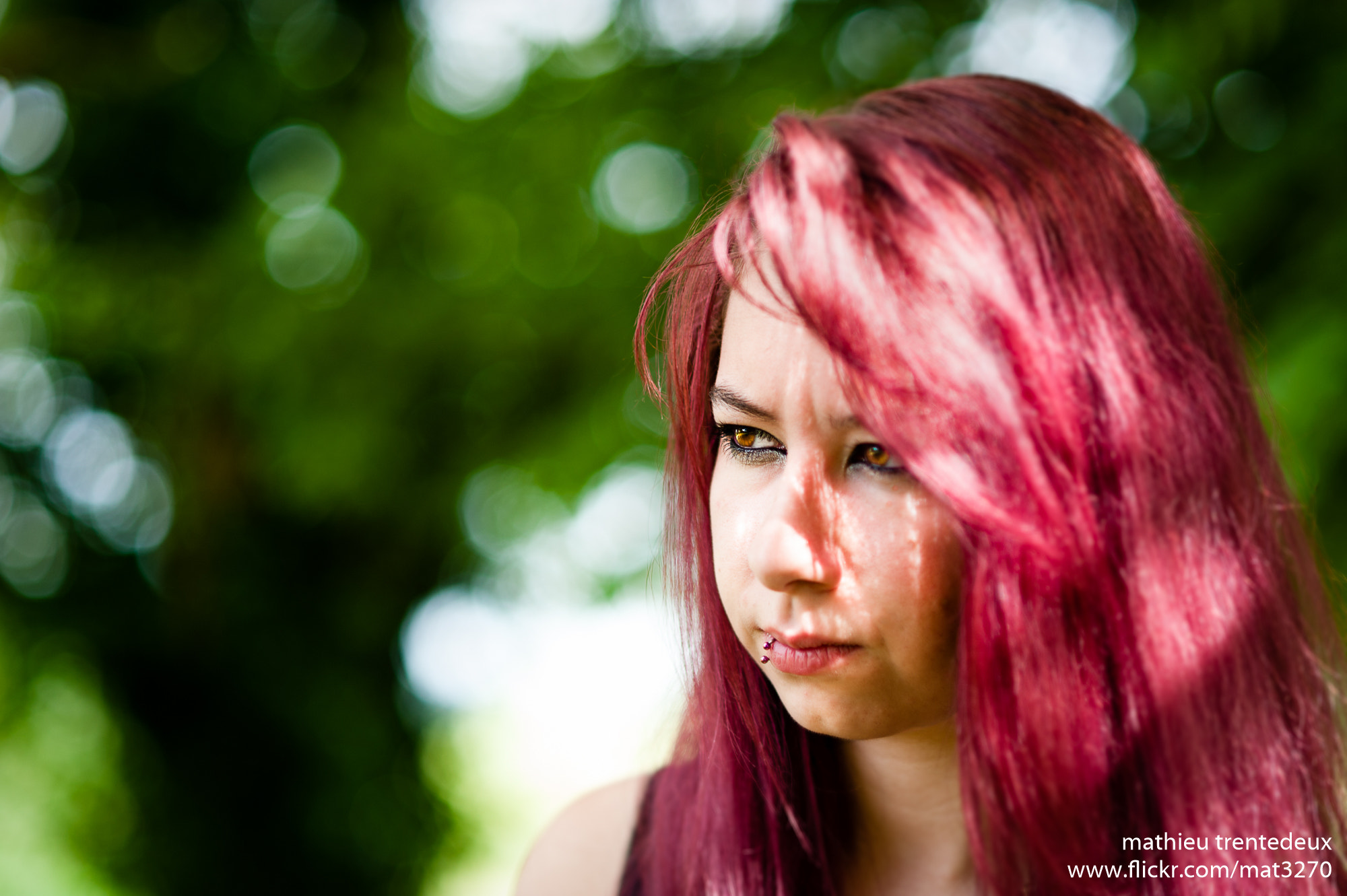 Nikon D700 + AF Nikkor 85mm f/1.8 sample photo. Samantha - regard photography