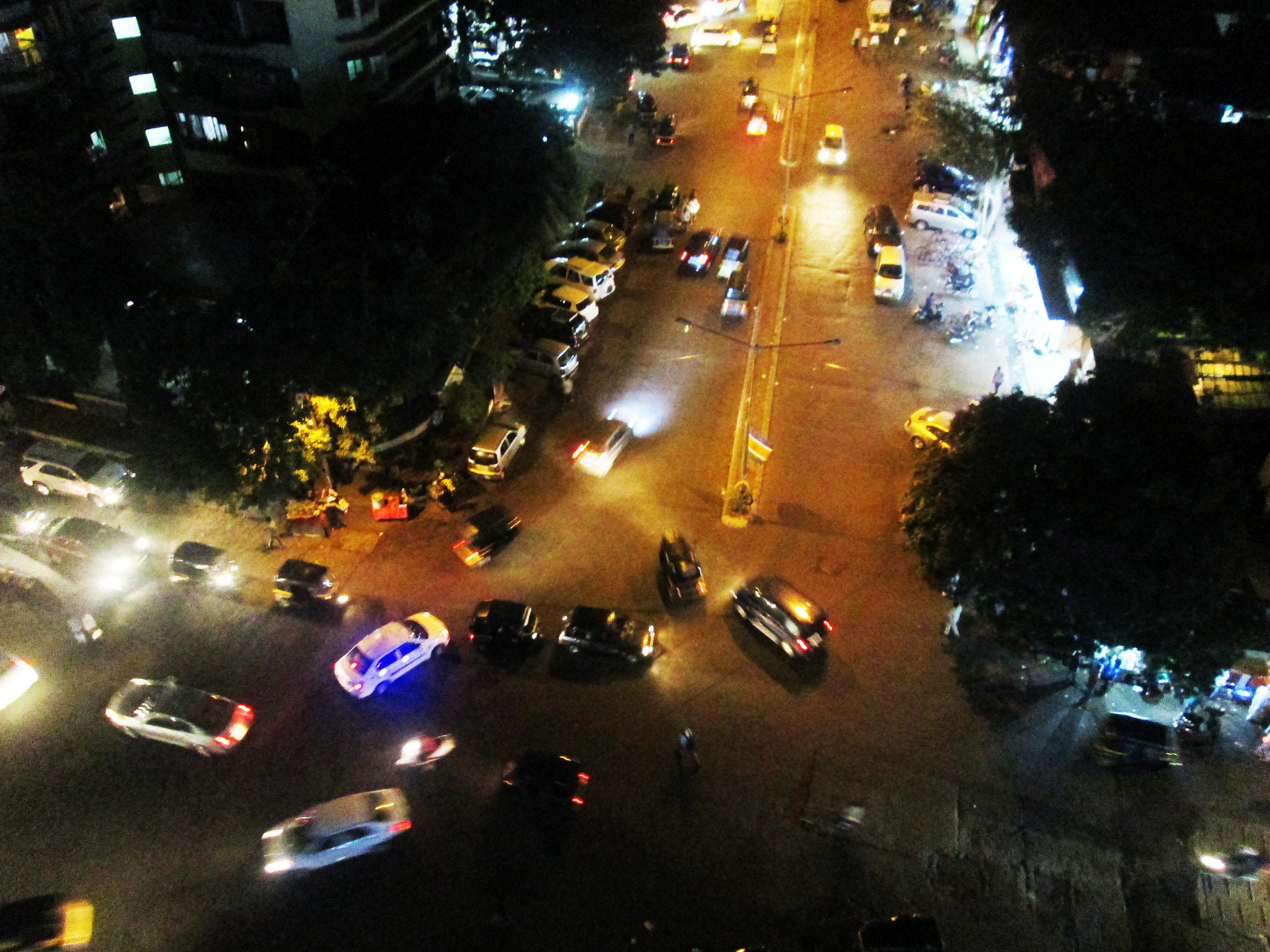 Canon PowerShot A3400 IS sample photo. City night photography