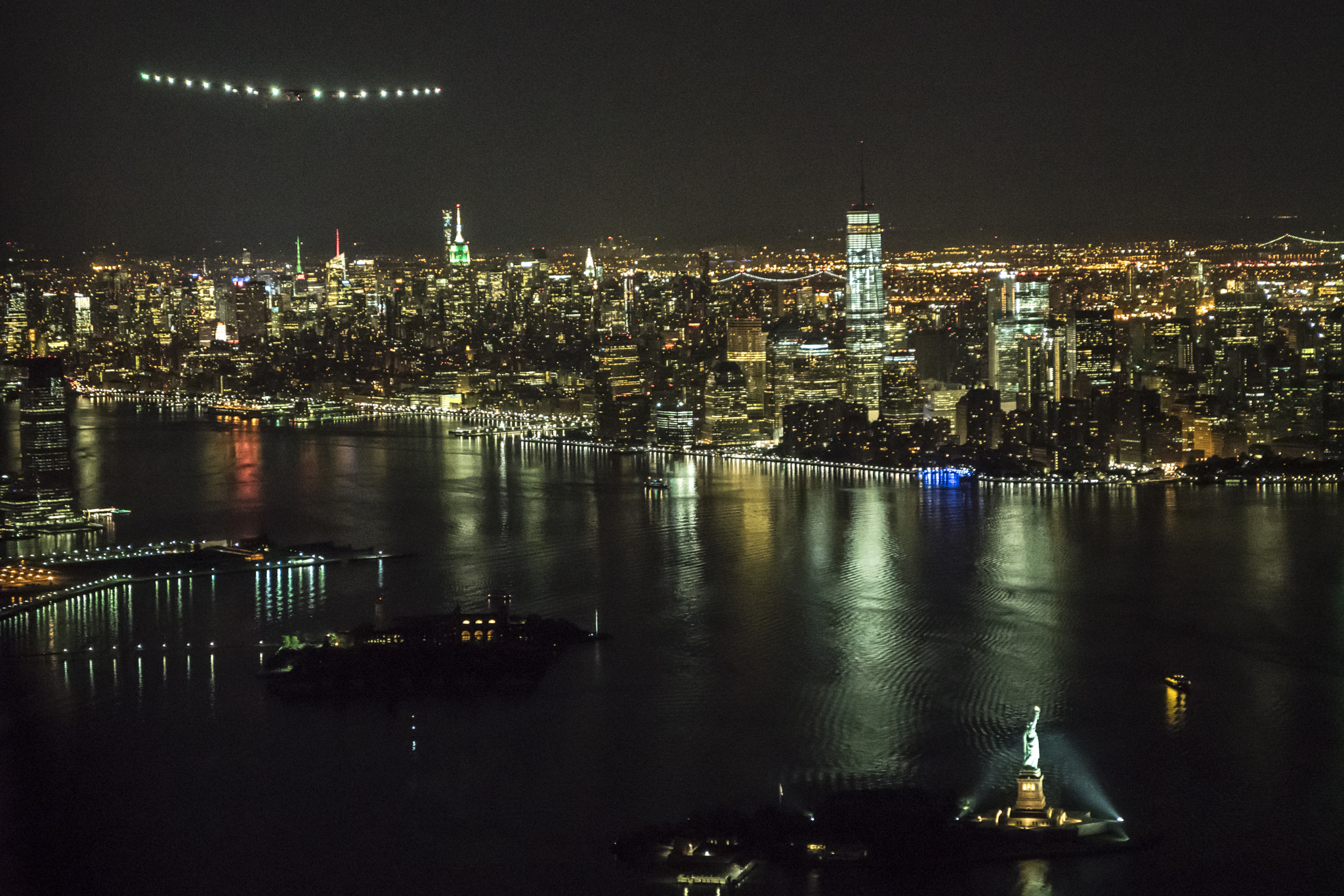 Sony Vario-Sonnar T* 24-70mm F2.8 ZA SSM II sample photo. Solar flyover statue of liberty photography