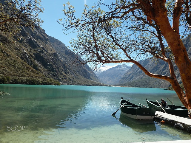 Panasonic Lumix DMC-ZS5 (Lumix DMC-TZ8) sample photo. Llanganuco lake photography