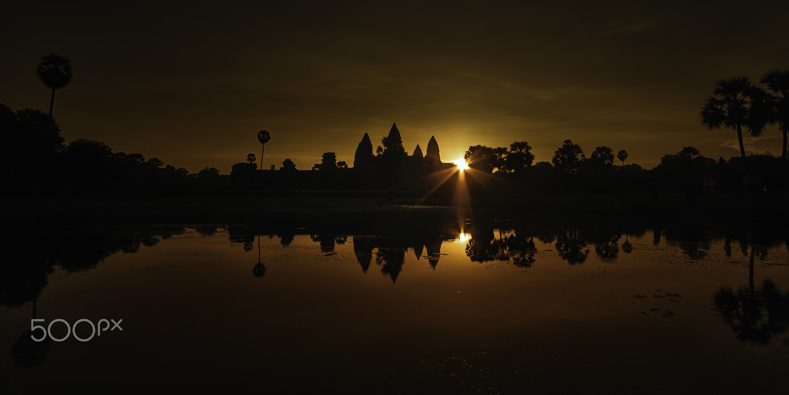 Nikon D5300 + Samyang 14mm F2.8 ED AS IF UMC sample photo. Angkor wat photography