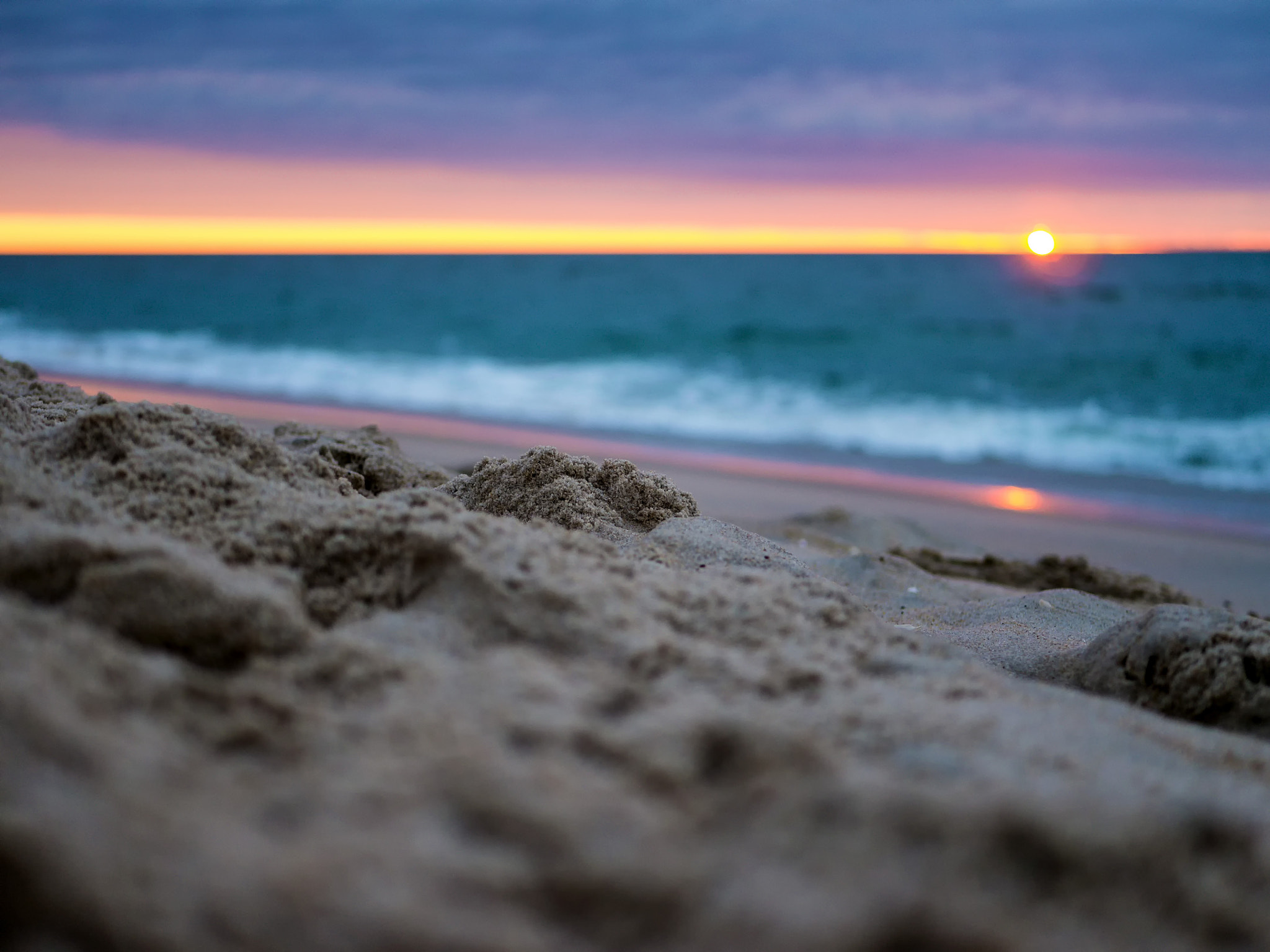 LUMIX G 25/F1.7 sample photo. Sunrise at the beach photography