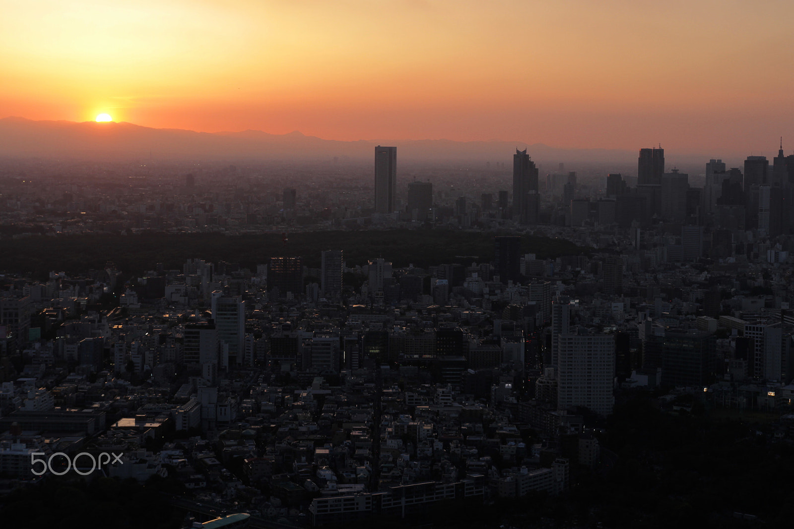 Canon 18-35mm sample photo. Tokyo sunset photography