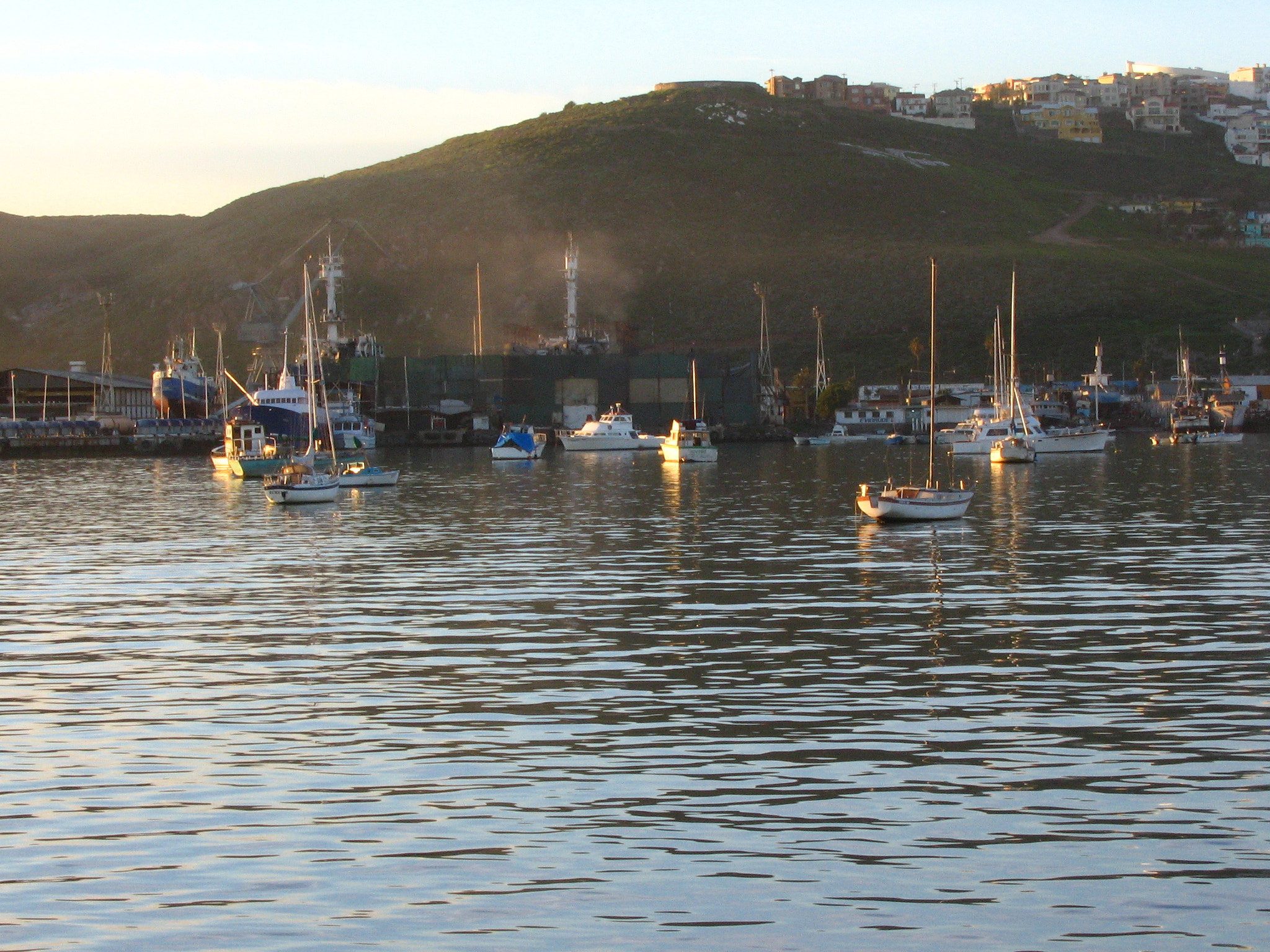 Canon POWERSHOT A85 sample photo. Ensenada. photography