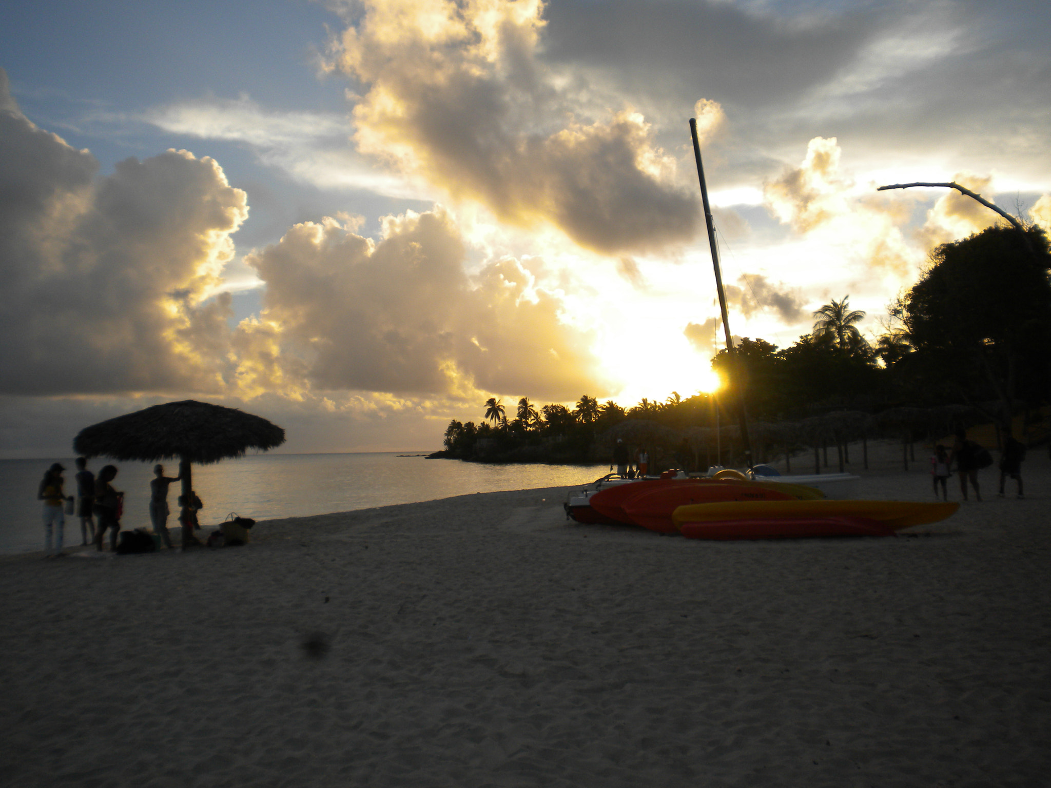 Nikon Coolpix S230 sample photo. Dawn by the beach photography