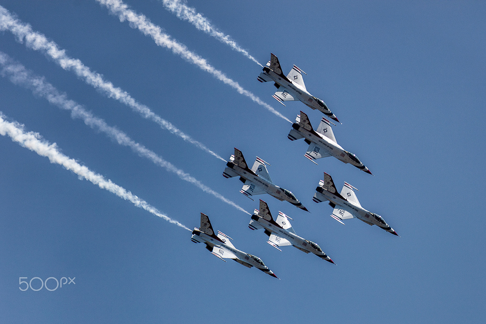 150-600mm F5-6.3 DG OS HSM | Sports 014 sample photo. Usaf thunderbirds in delta formation diving photography