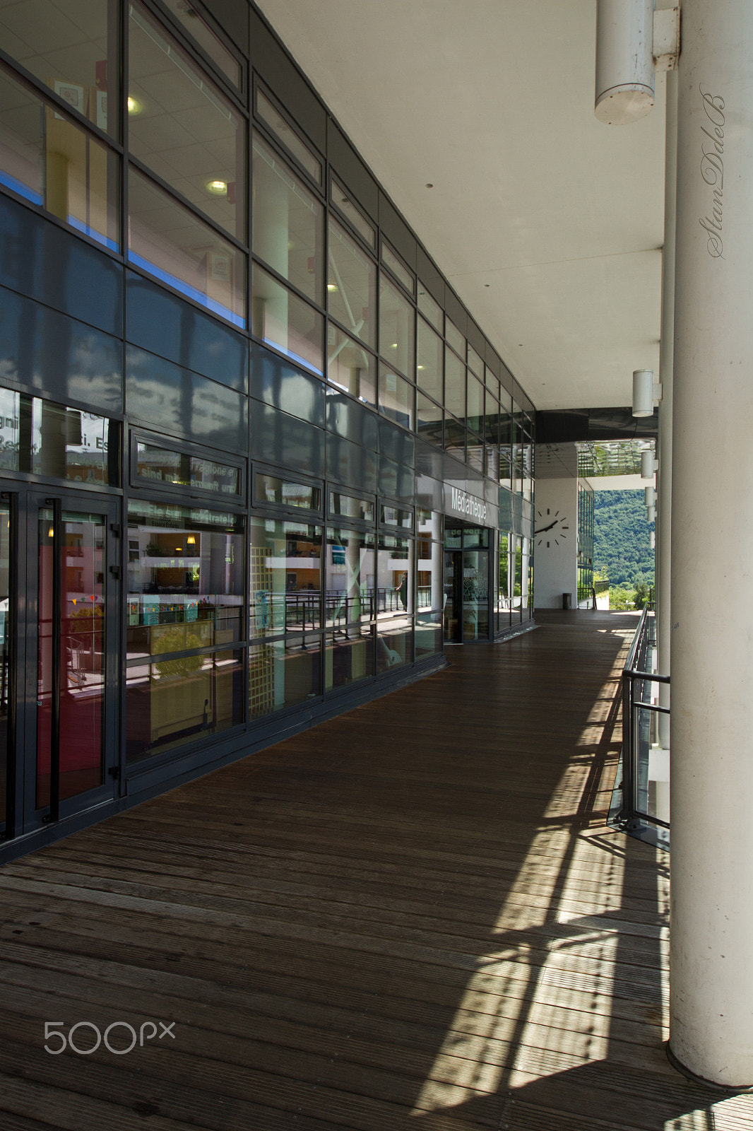 Sigma 8-16mm F4.5-5.6 DC HSM sample photo. Town hall of seynod photography