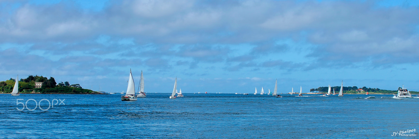 Sony a99 II + Tamron Lens (255) sample photo. Panoramique golfe du morbihan photography