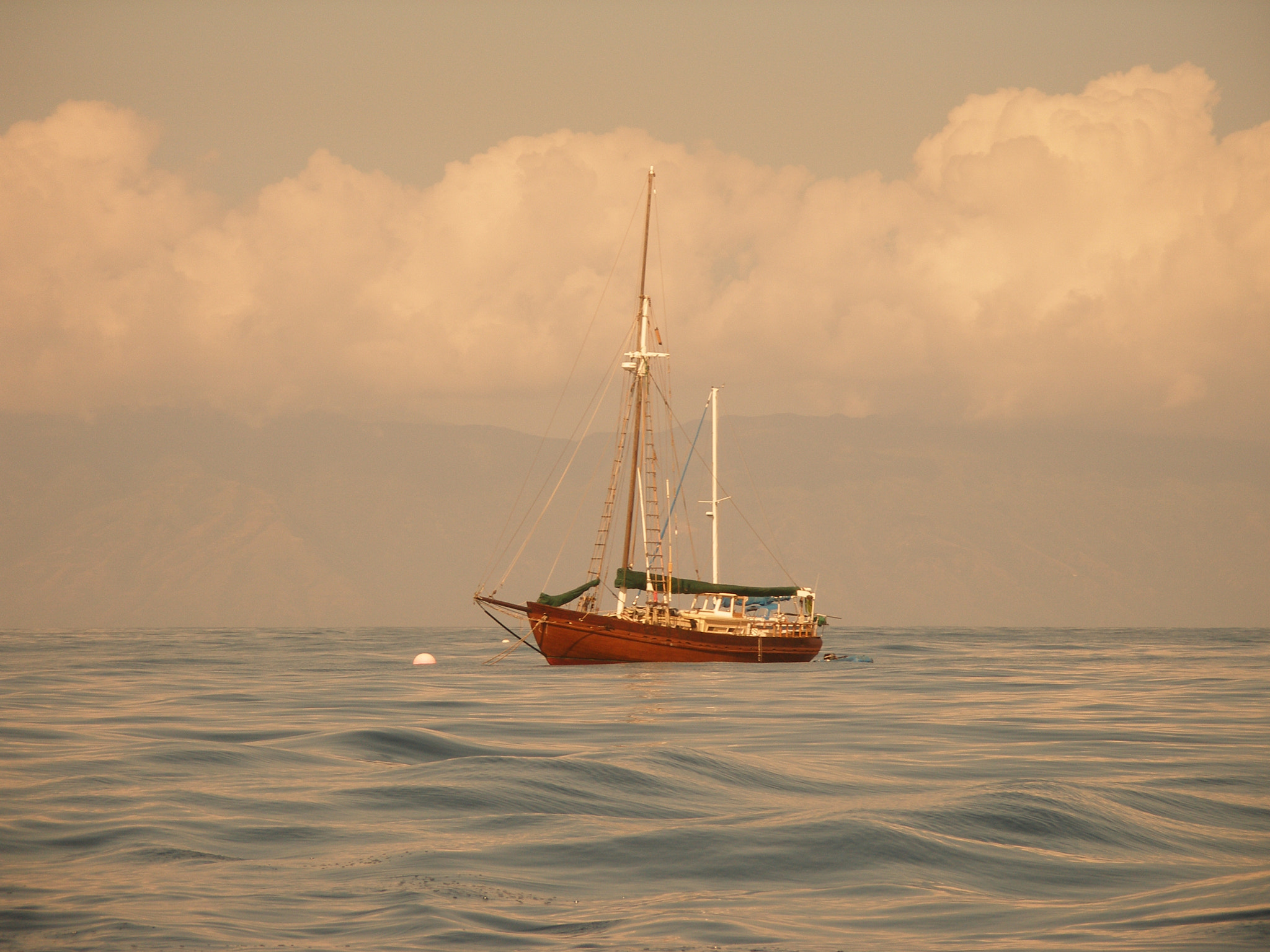 Olympus C70Z,C7000Z sample photo. Boat. photography