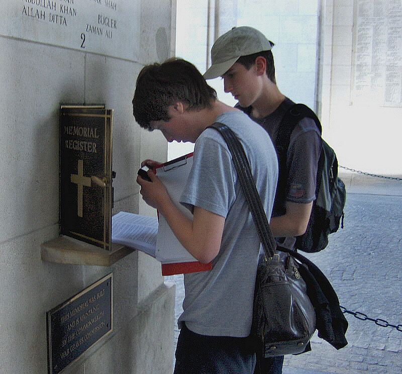HP PHOTOSMART R927  (V01.00) sample photo. Youths browse the ww1 memorial register photography