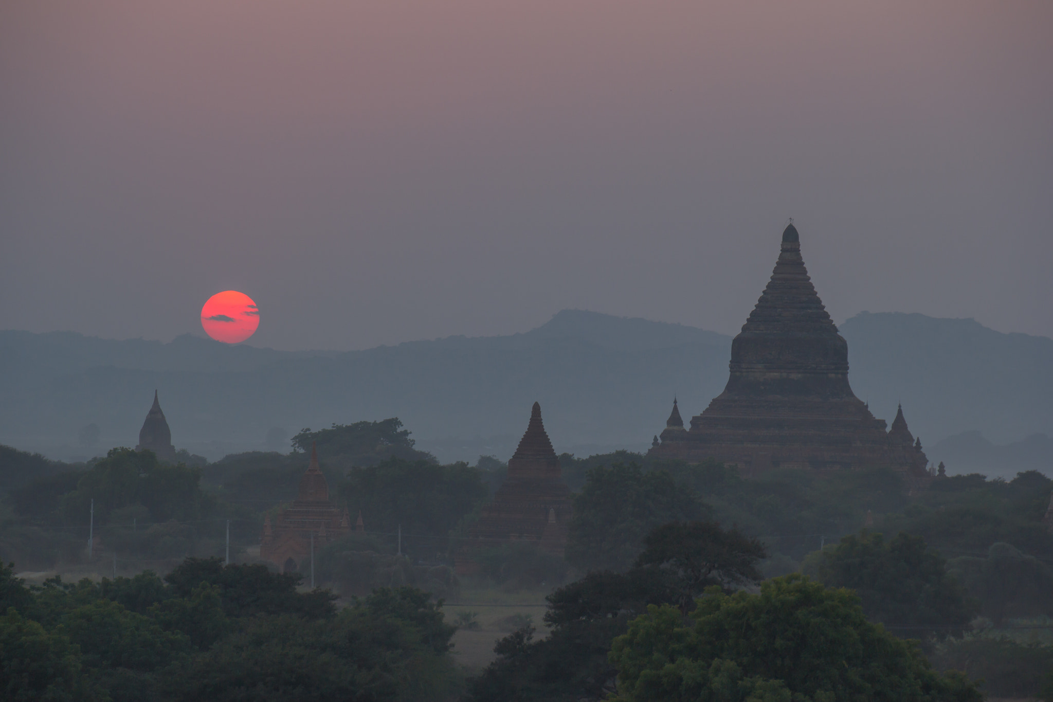 Canon EOS 550D (EOS Rebel T2i / EOS Kiss X4) sample photo. Bagan photography