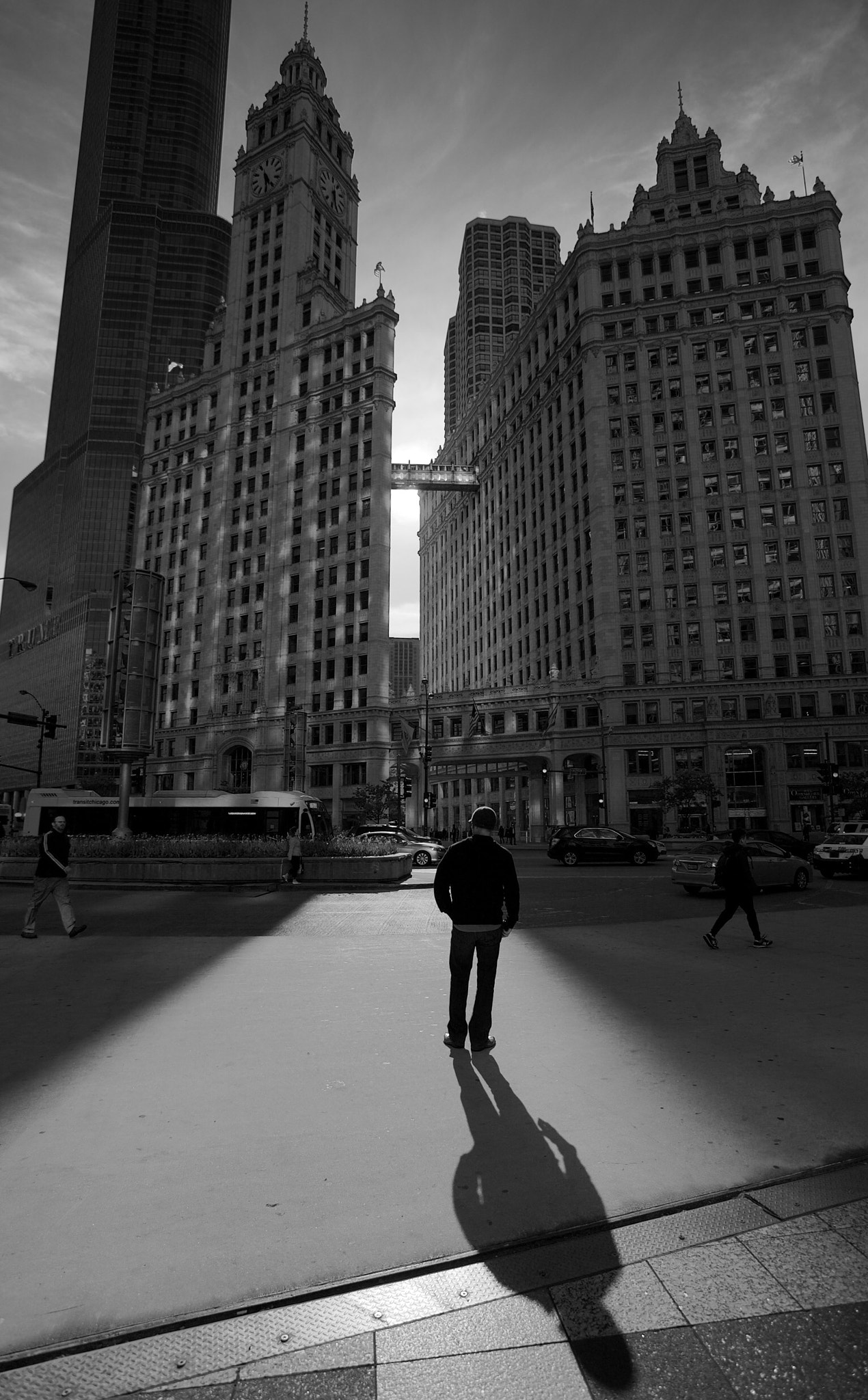 Canon EOS 5D + Canon EF 16-35mm F2.8L USM sample photo. Street photography