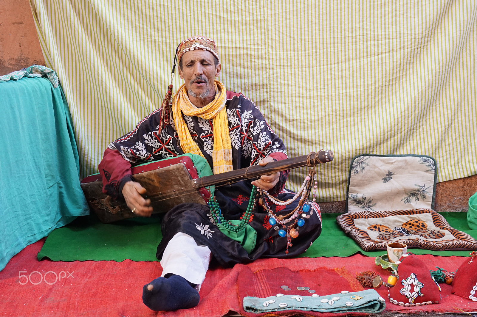Sony MODEL-NAME sample photo. Marrakech street performer photography