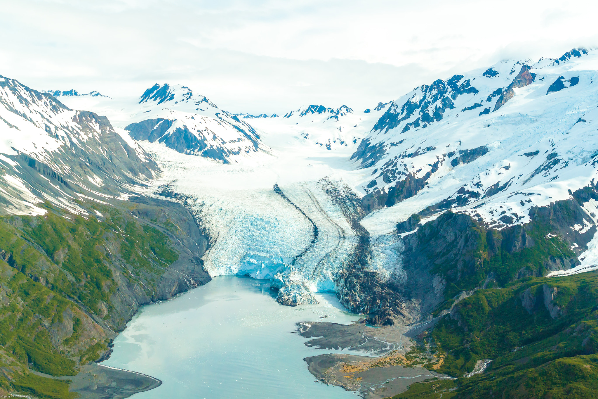 Canon EOS 500D (EOS Rebel T1i / EOS Kiss X3) sample photo. Glacier and it's "bergies" photography