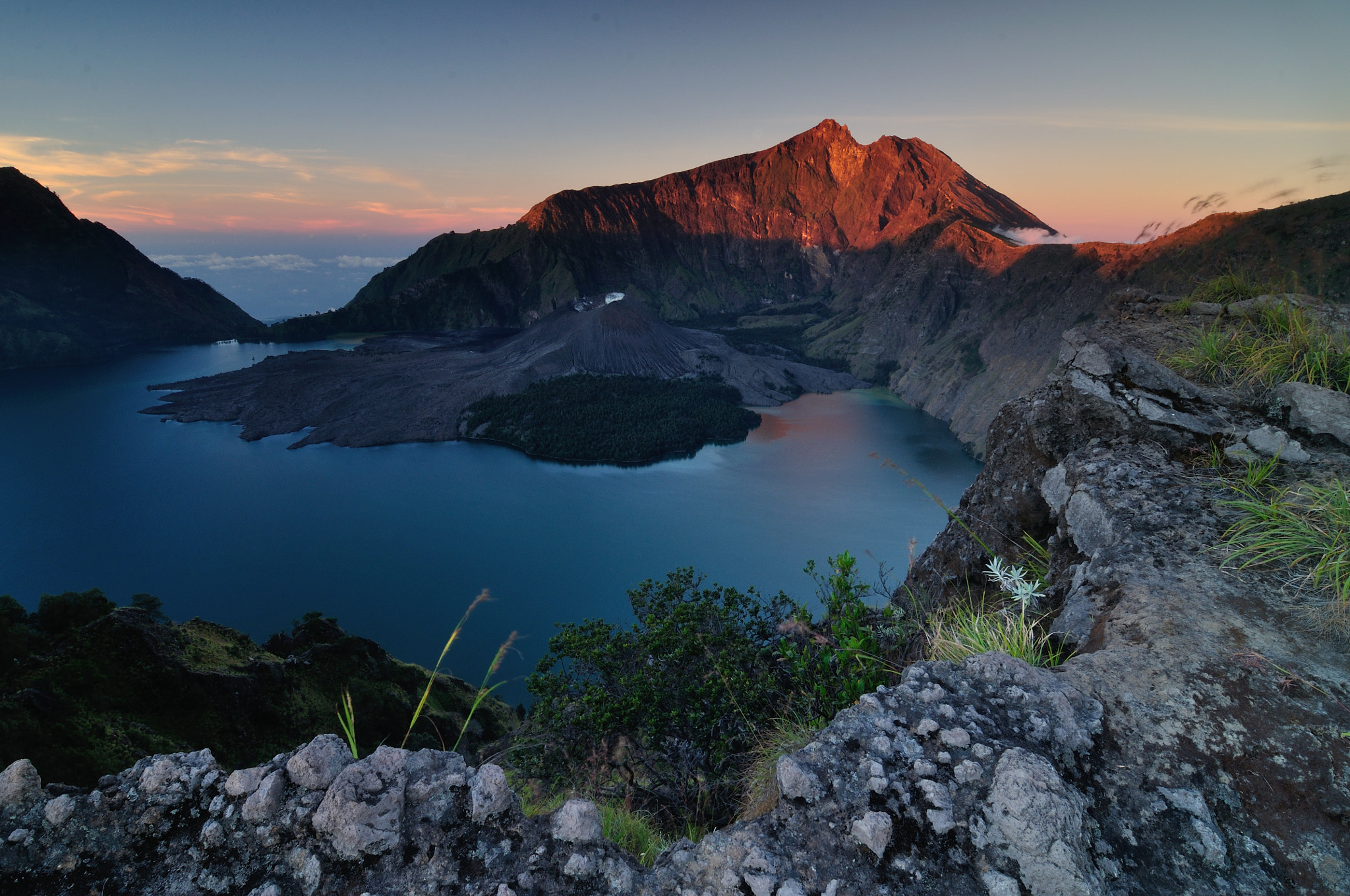 Nikon D90 + Tokina AT-X Pro 11-16mm F2.8 DX sample photo. The view of rinjani mountain, lombok indonesia photography